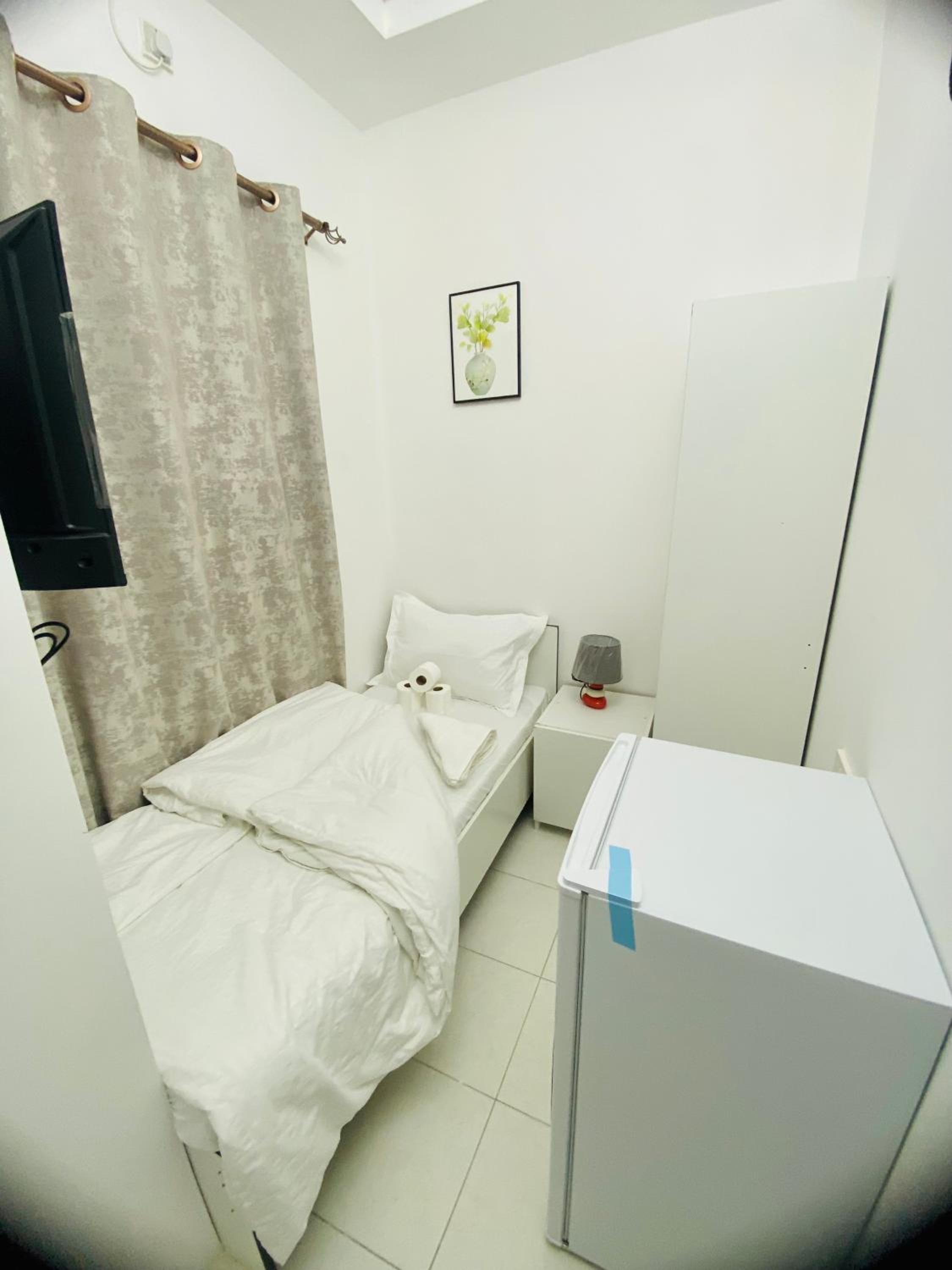 Low Priced New Residential Rooms for rent in Dubai near DAFZA Metro Station