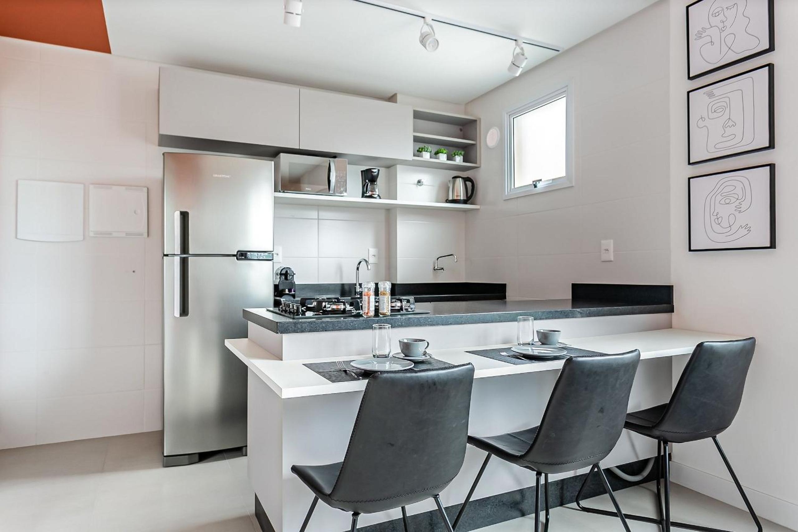 Apartamentos completos ao lado da UFSC