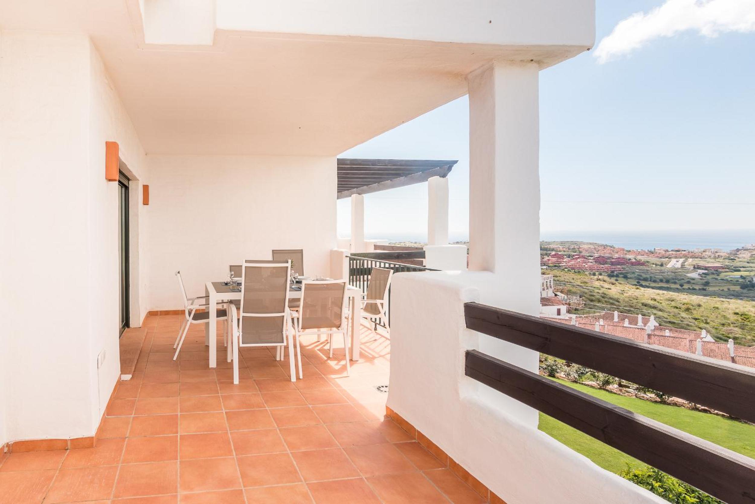 2207-Modern apt with terrace and amazing seaview view 5