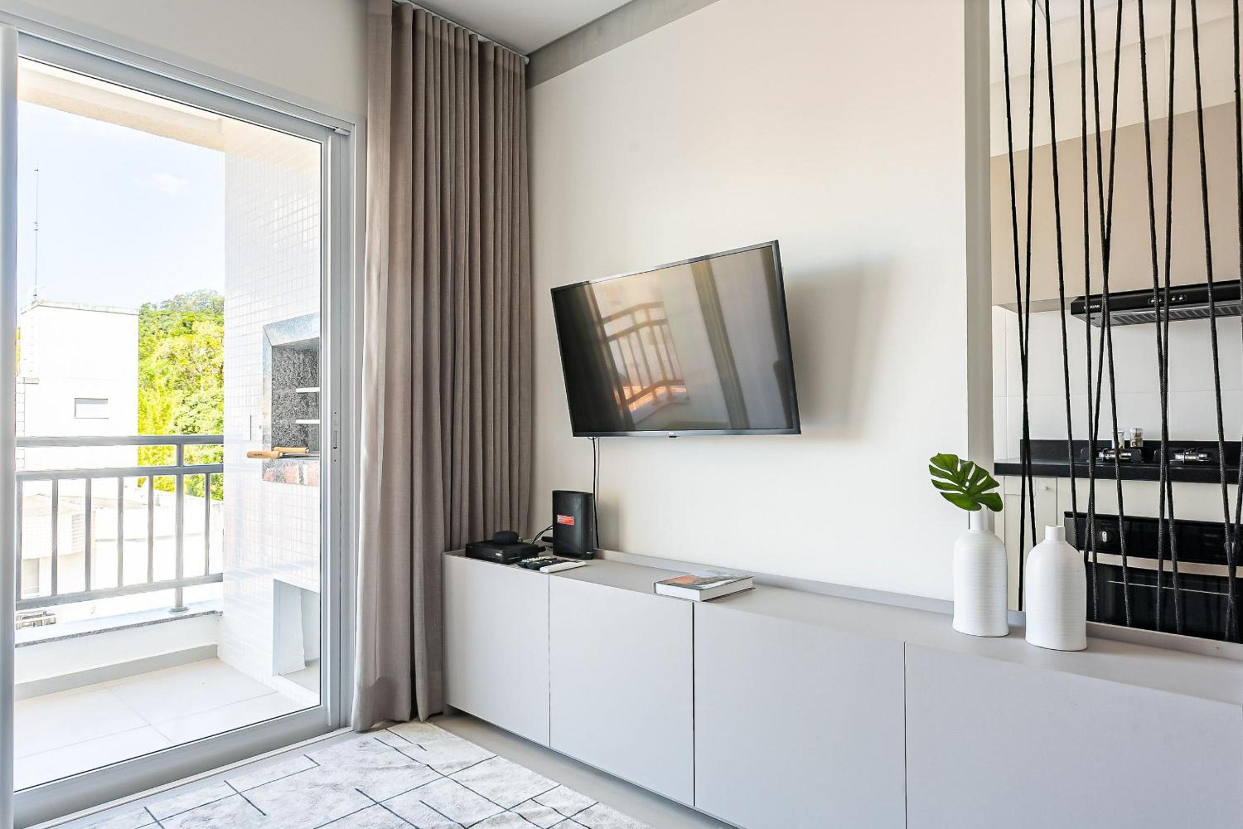 Apartamentos completos ao lado da UFSC