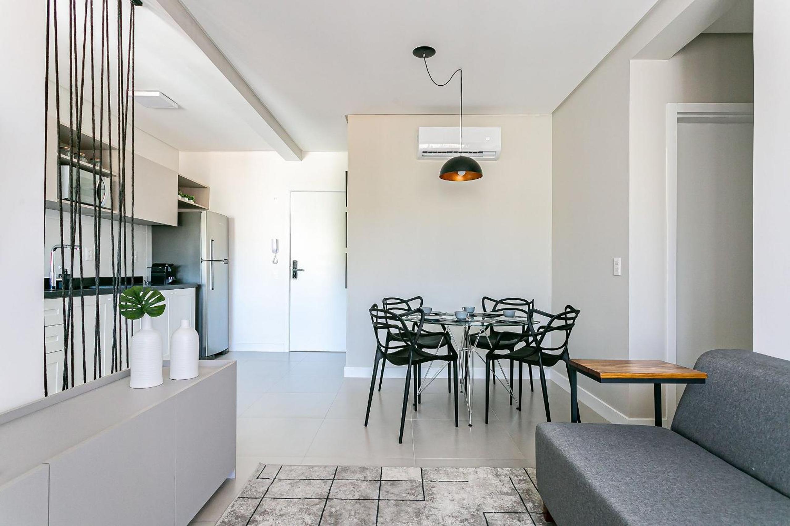 Apartamentos completos ao lado da UFSC