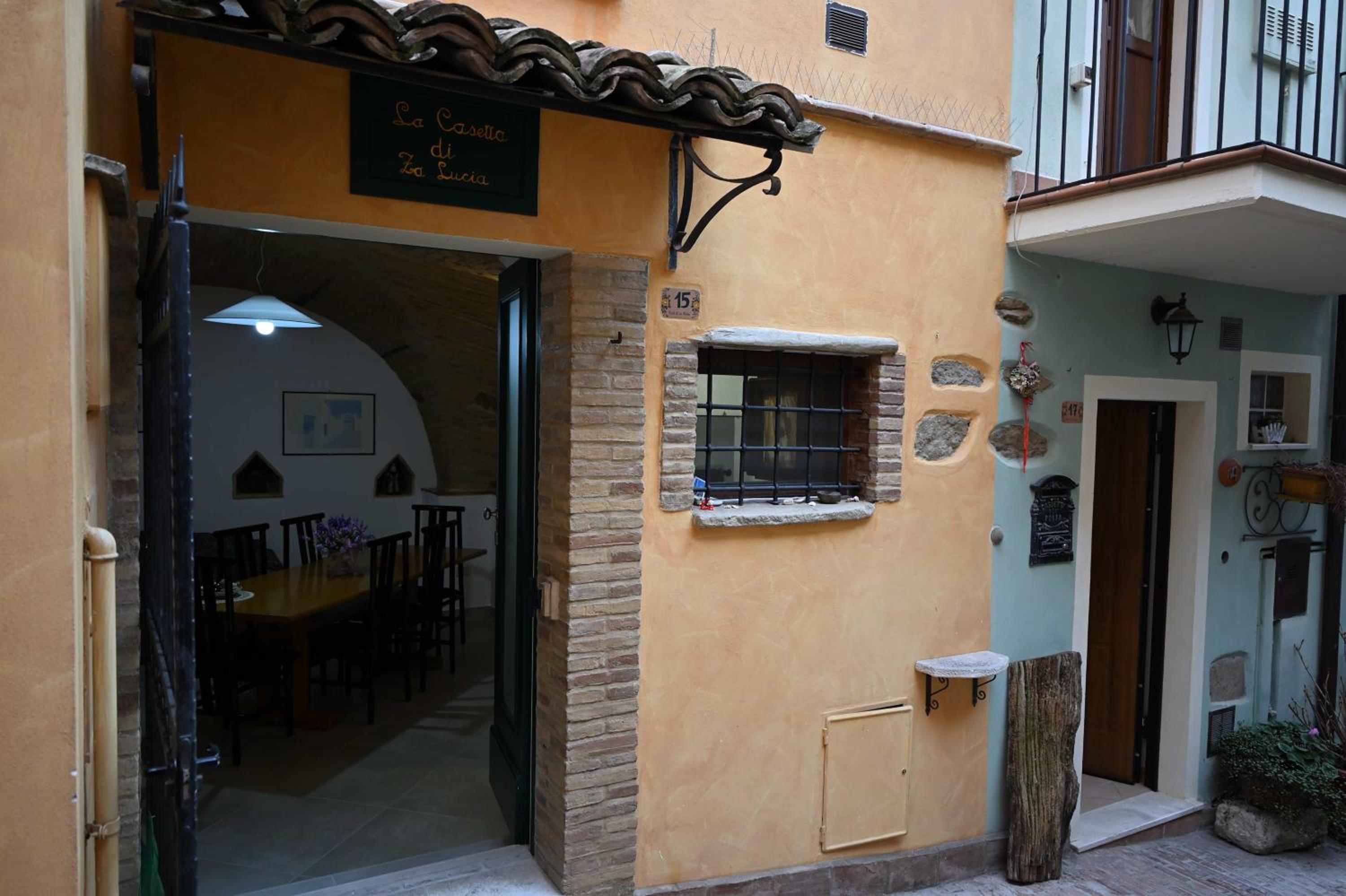 casetta za' Lucia view 4