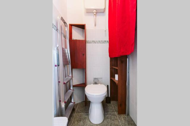Comedy Apartment