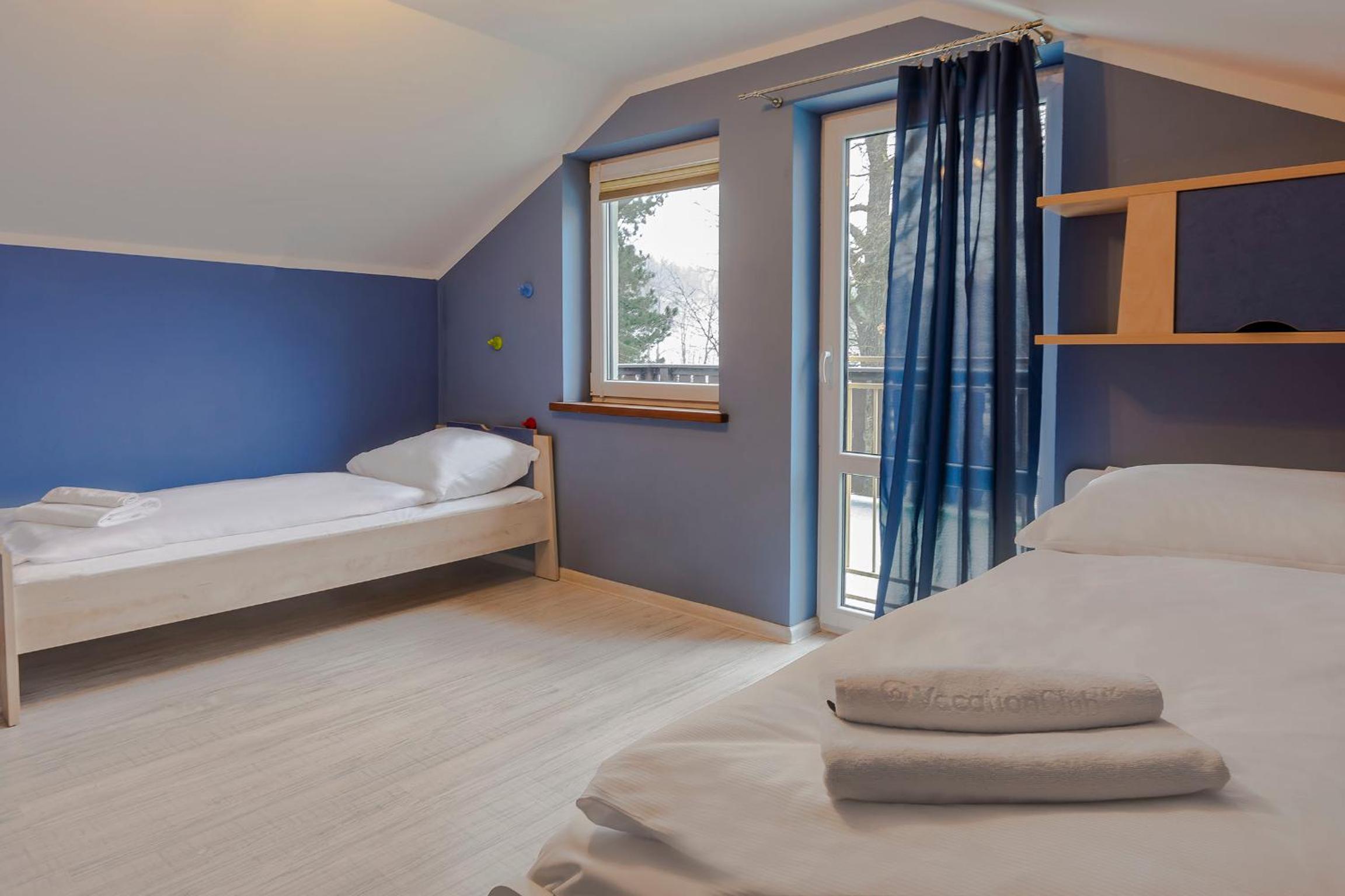 VacationClub – 300 Mill Room 5