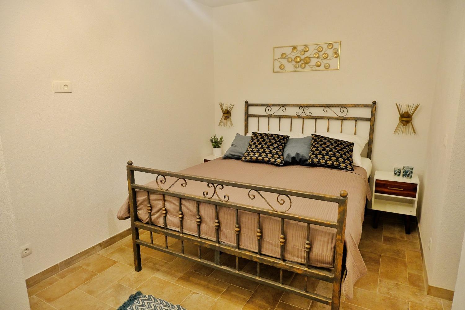 Home Maria - pool & parking