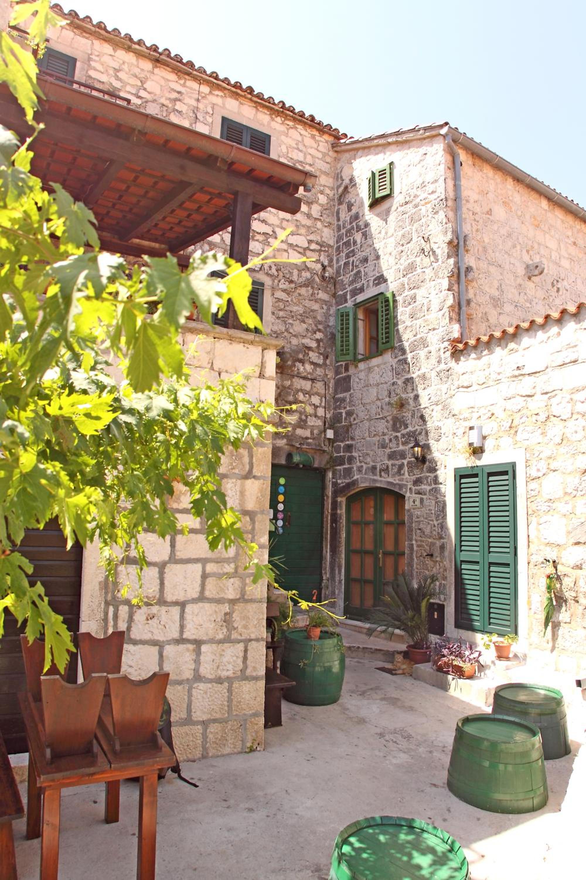 Photo 23