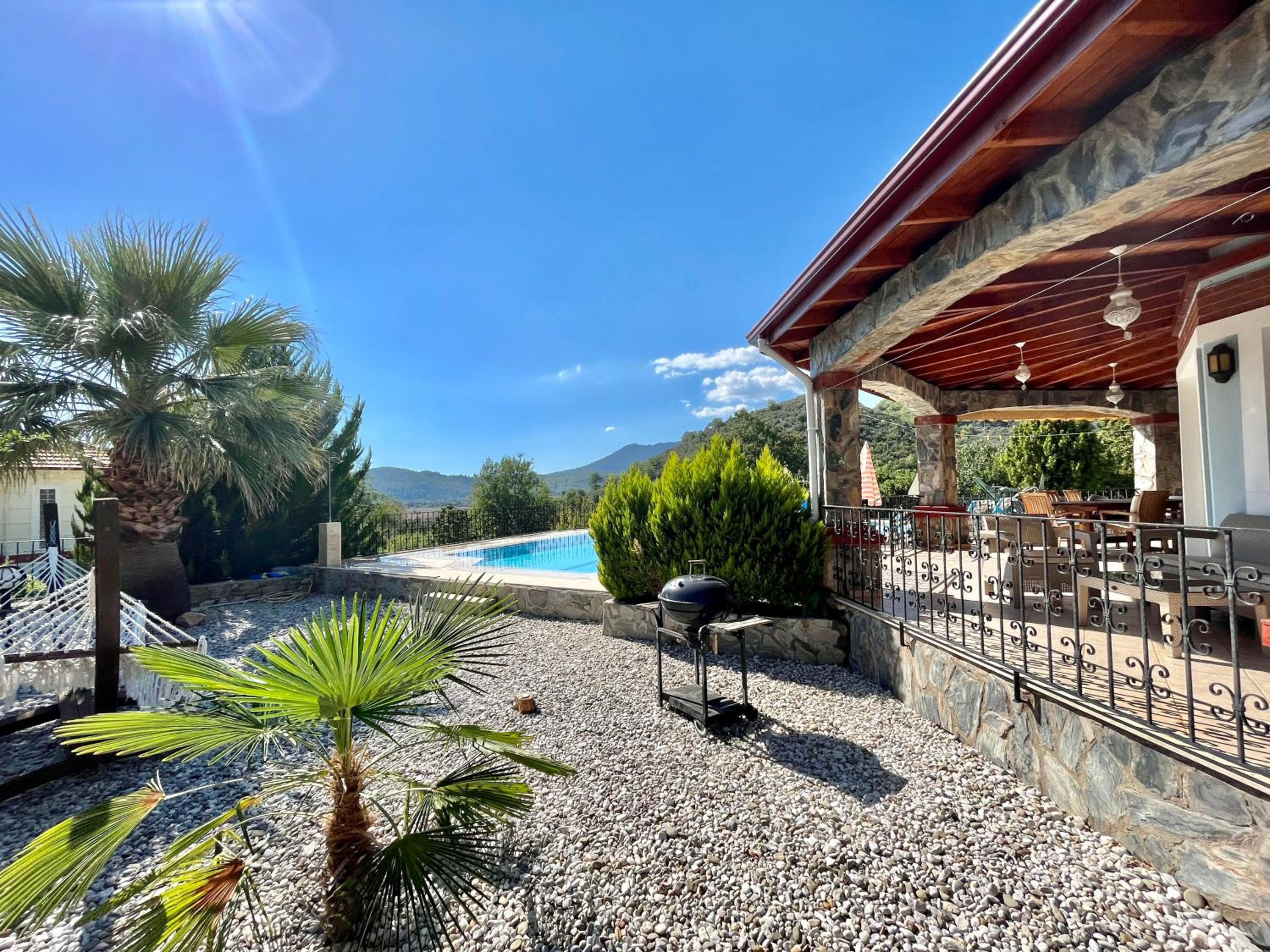 4 Bedroom - 3 Bathroom - 8 Person, Private Pool - Private 1000m2 Garden, DETACHED Villas, Unlimited WiFi - Free Parking — photo 3