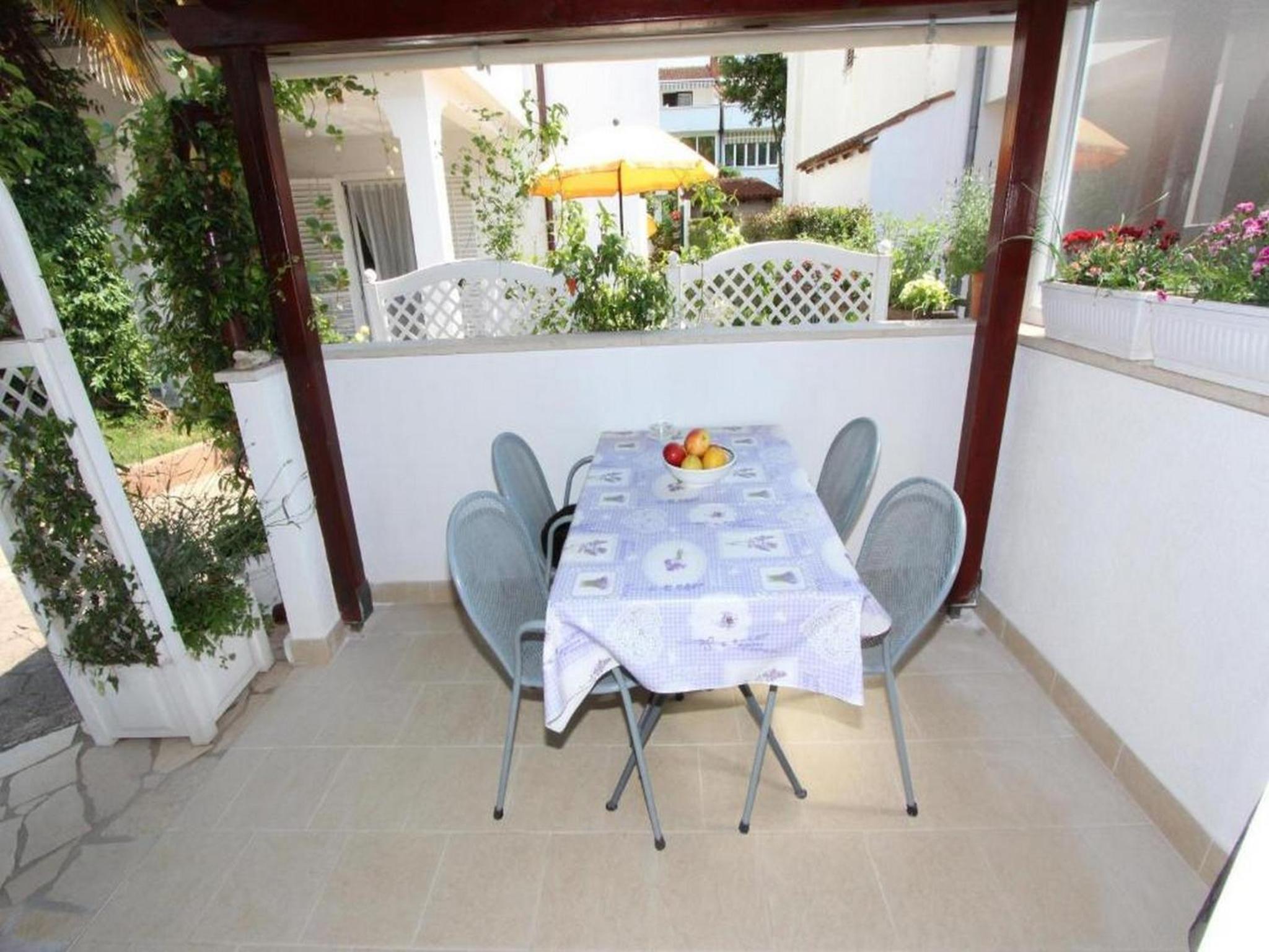 Apartments Frane view 3