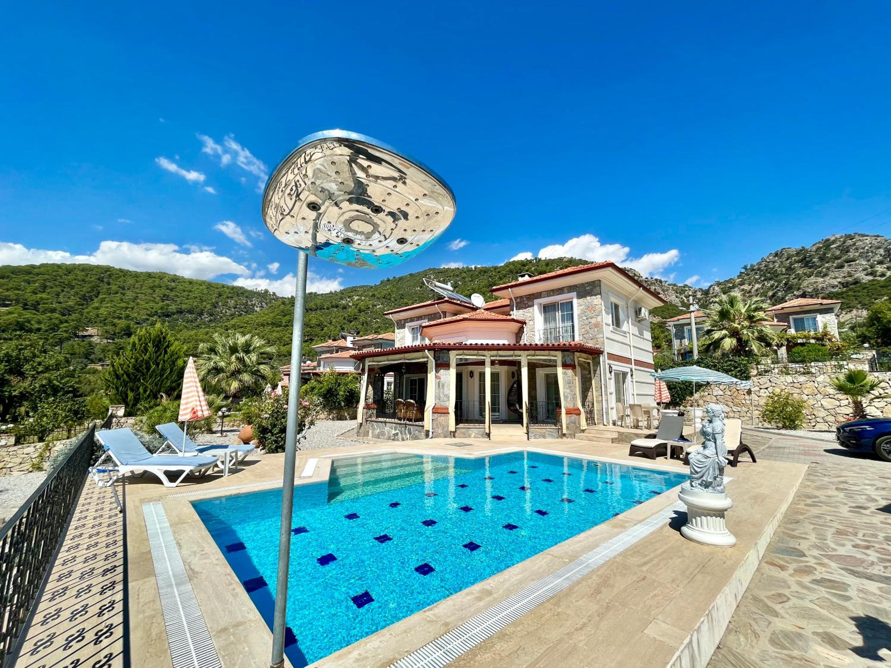 Private Pool - Private 1000m2 Garden, 4 Bedroom - 3 Bathroom - 8 Person, DETACHED Villas, Unlimited WiFi - Free Parking — photo 4