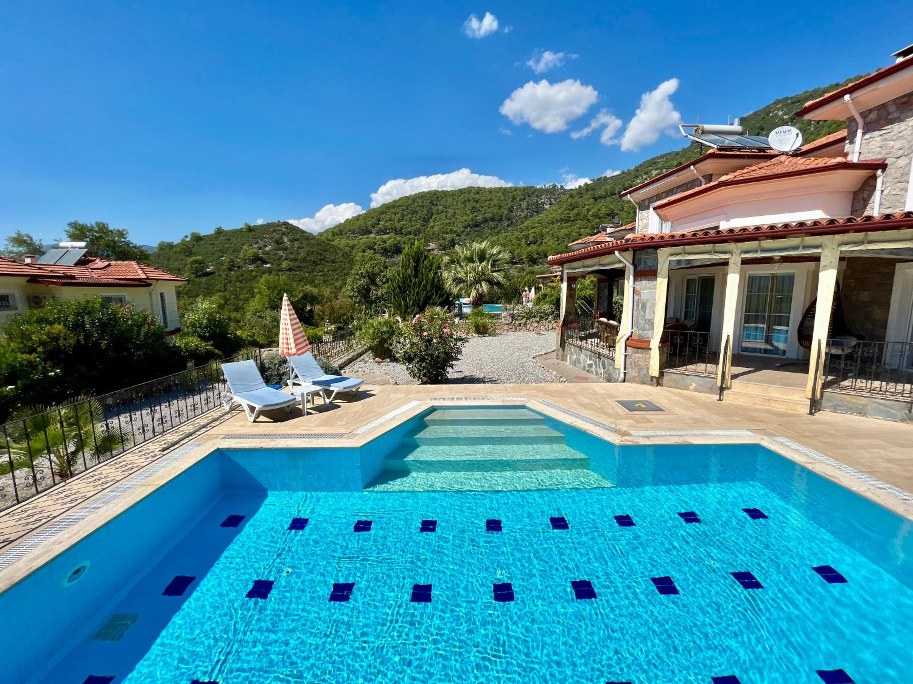 Private Pool - Private 1000m2 Garden, 4 Bedroom - 3 Bathroom - 8 Person, DETACHED Villas, Unlimited WiFi - Free Parking — photo 5