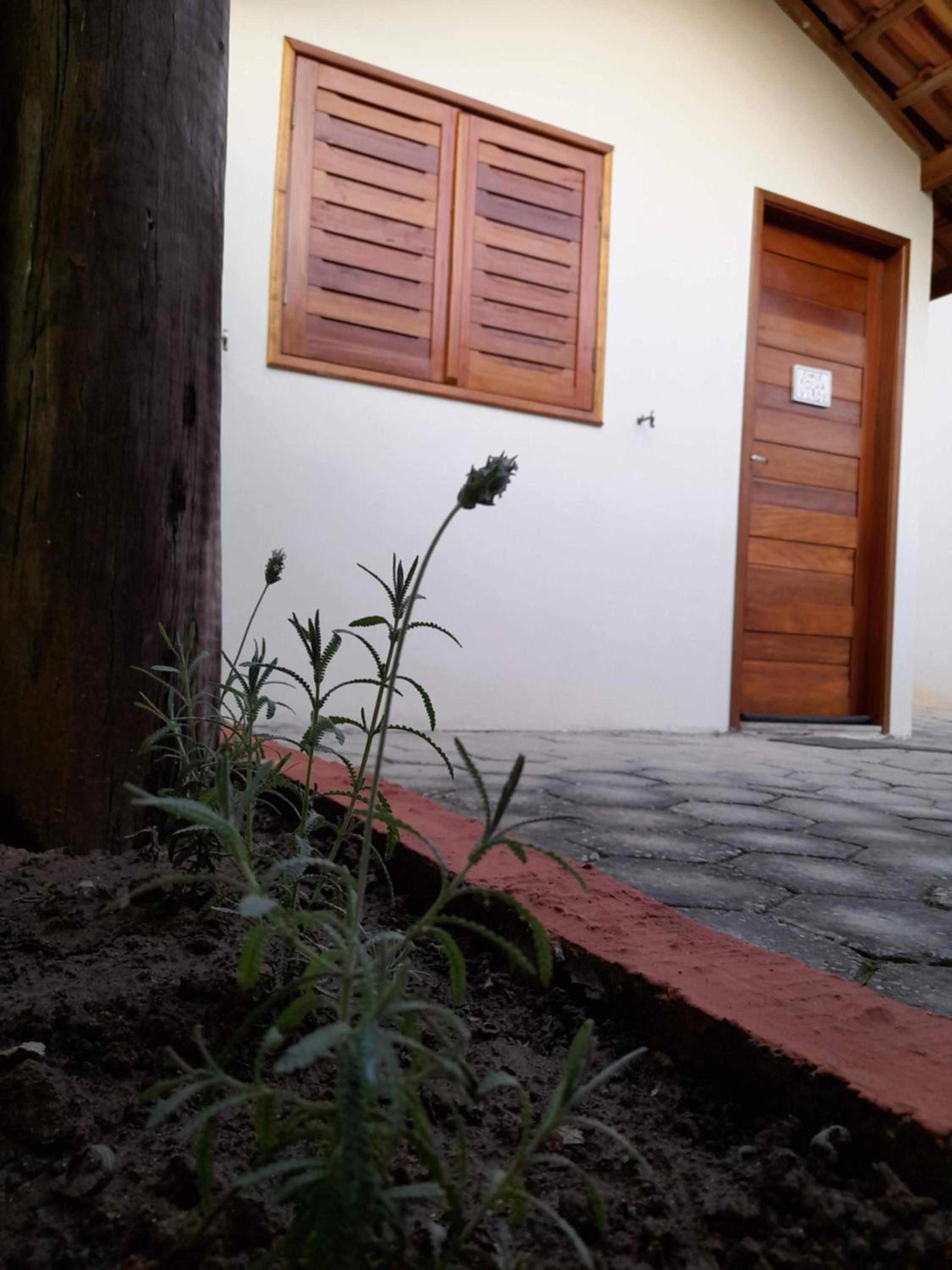 hospedaria chalés das acácias