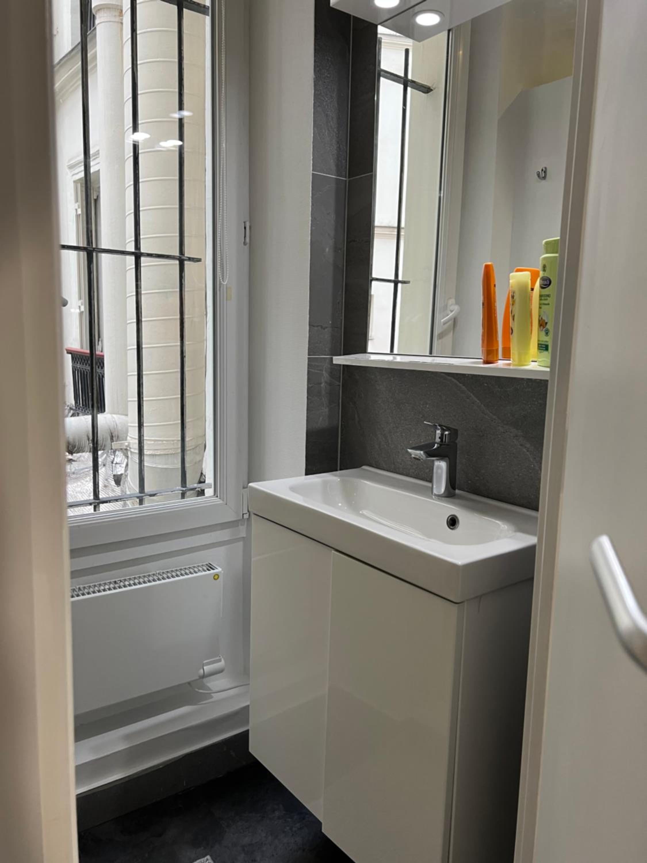 NOTRE DAME - STYLISH APARTMENT