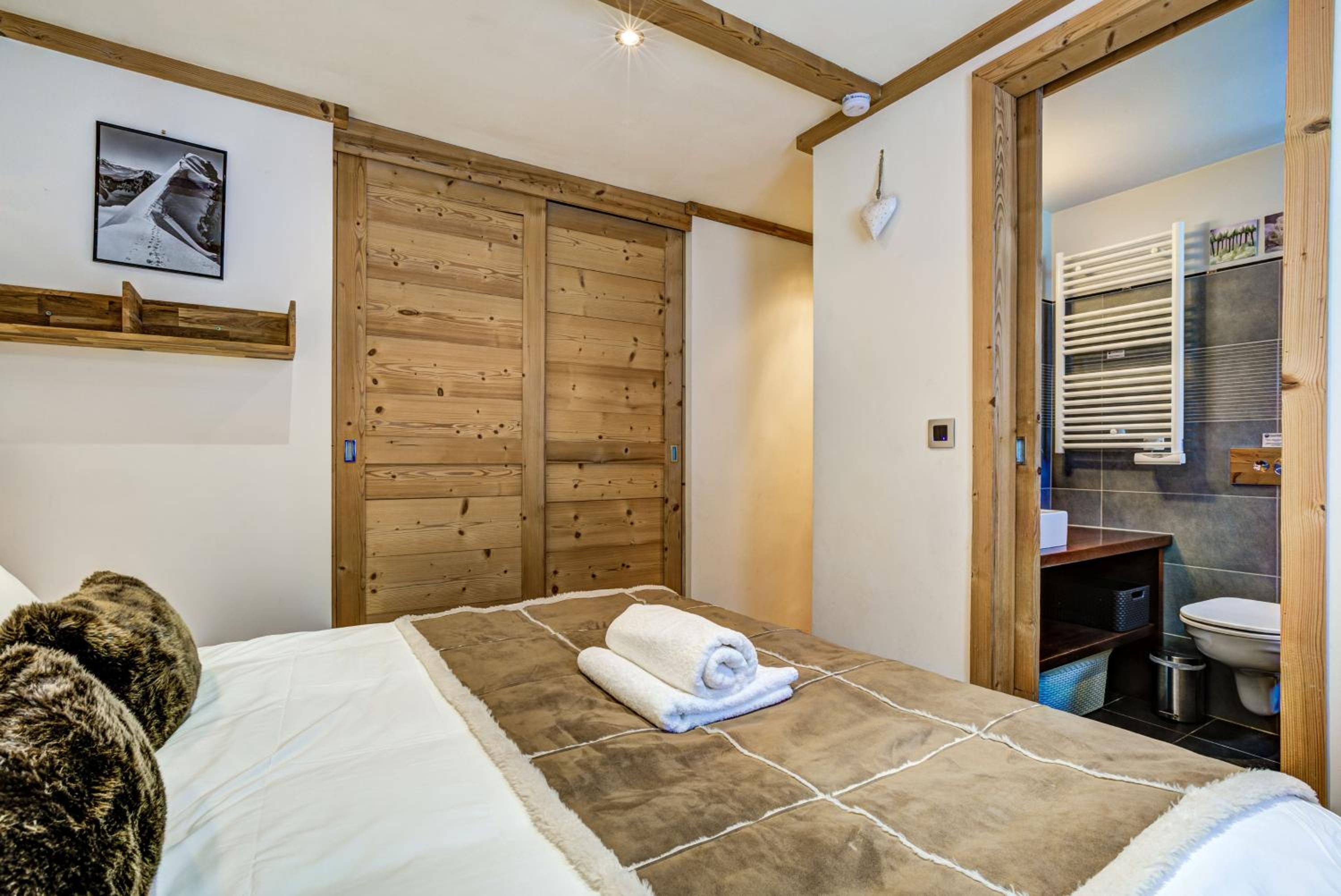 Chalet Panache view 3