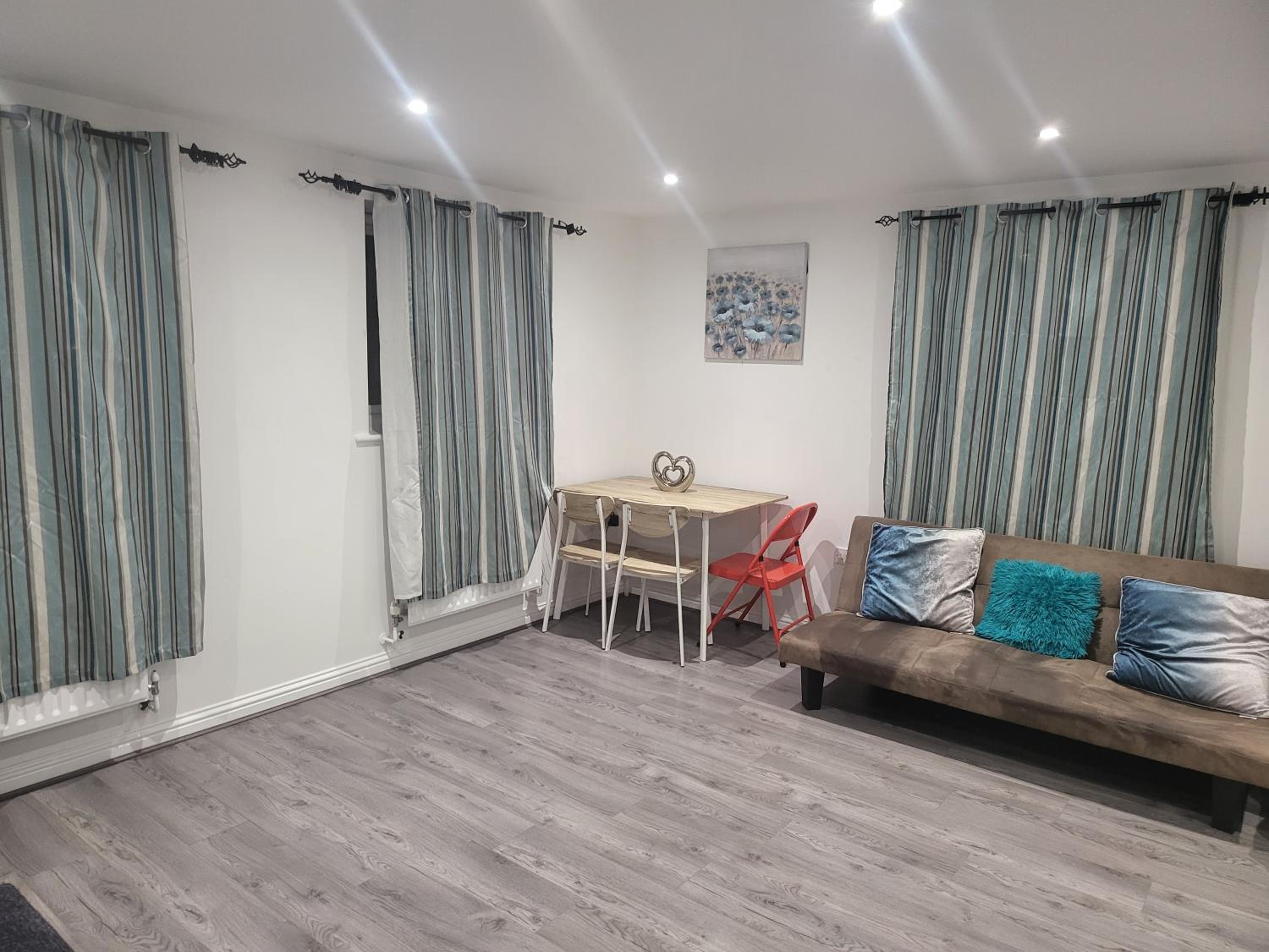 Vetrelax Basildon Crosse Apartment