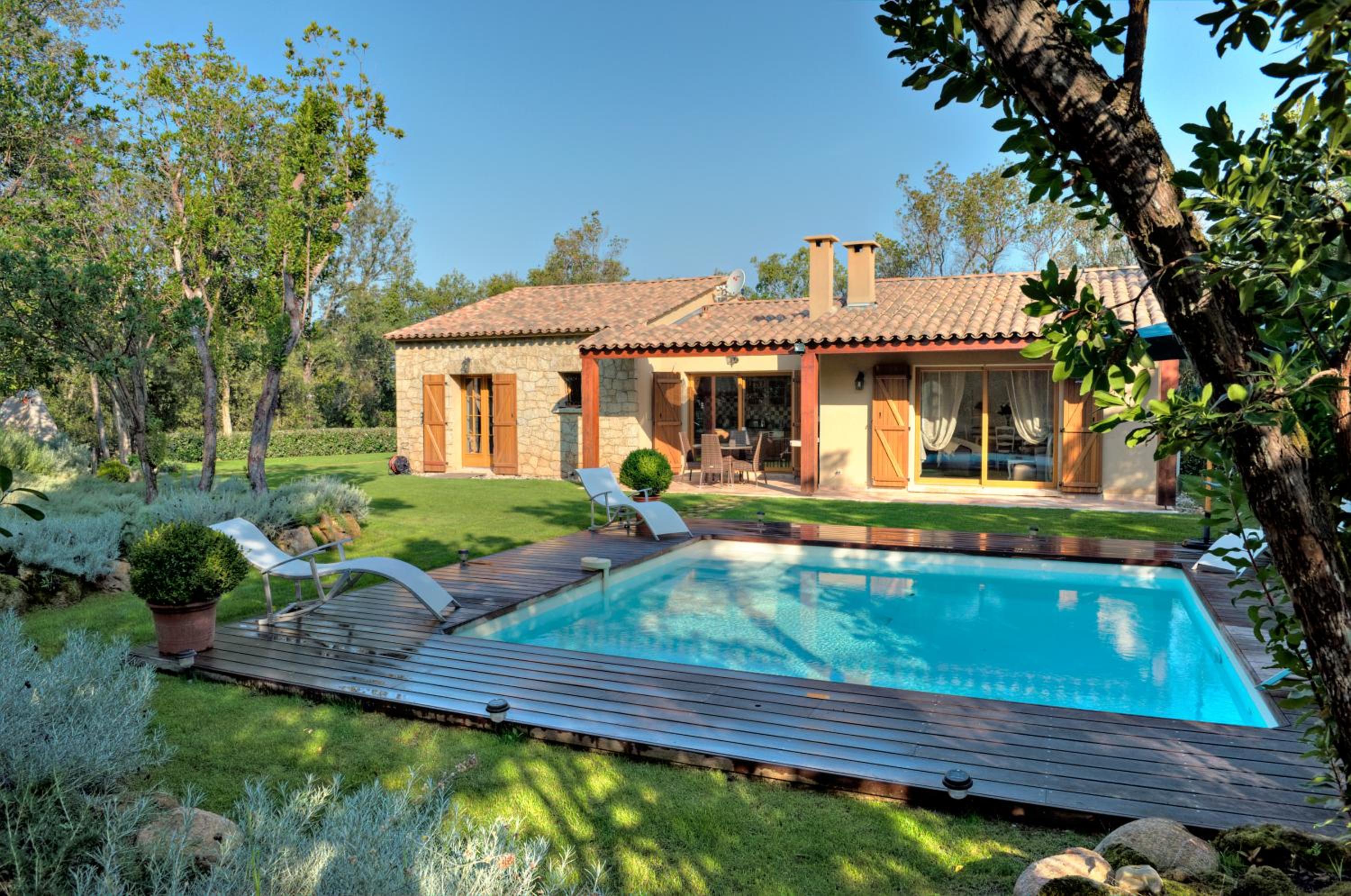 Domaine Finili view 2