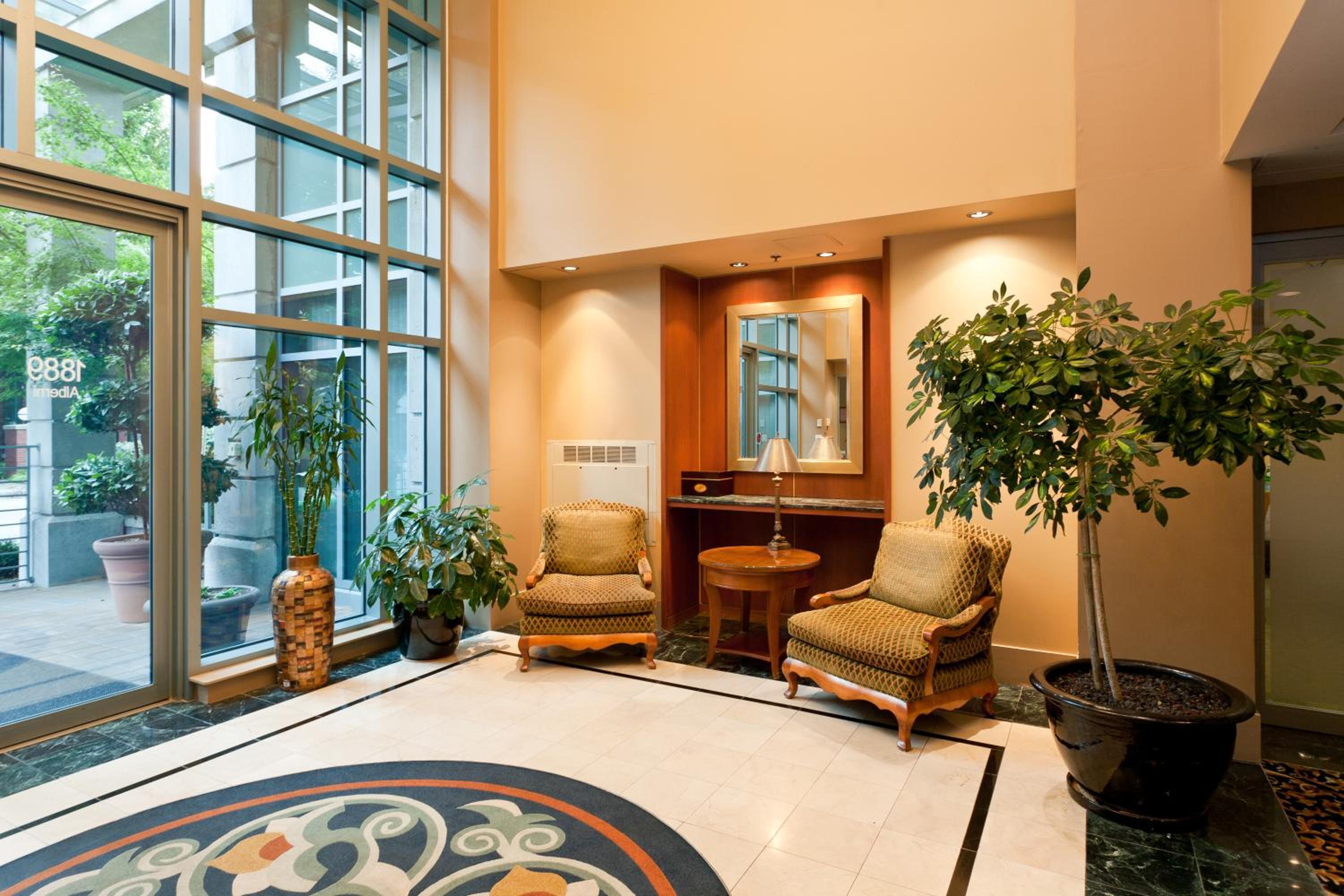Lord Stanley Suites On The Park-1