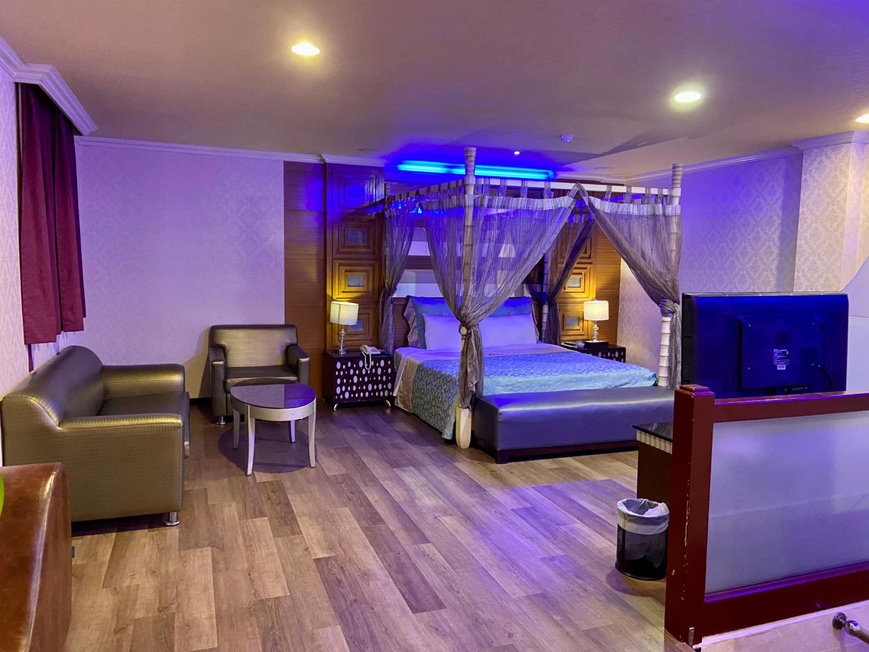 hotel room