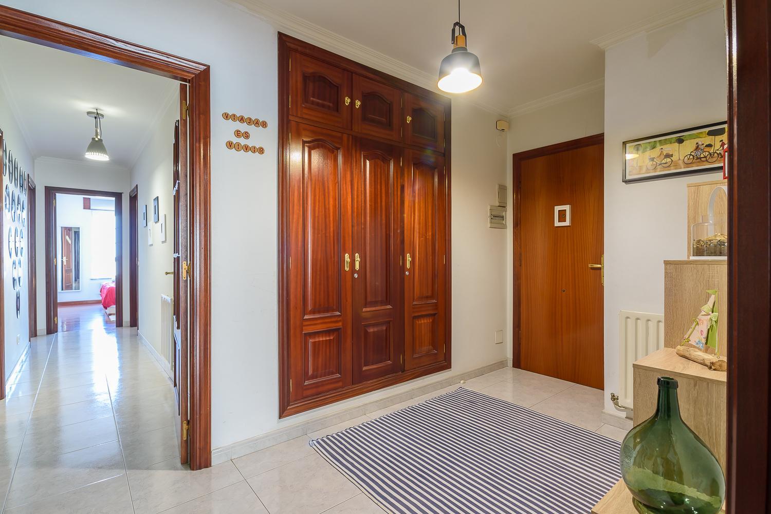 O Faro Apartments