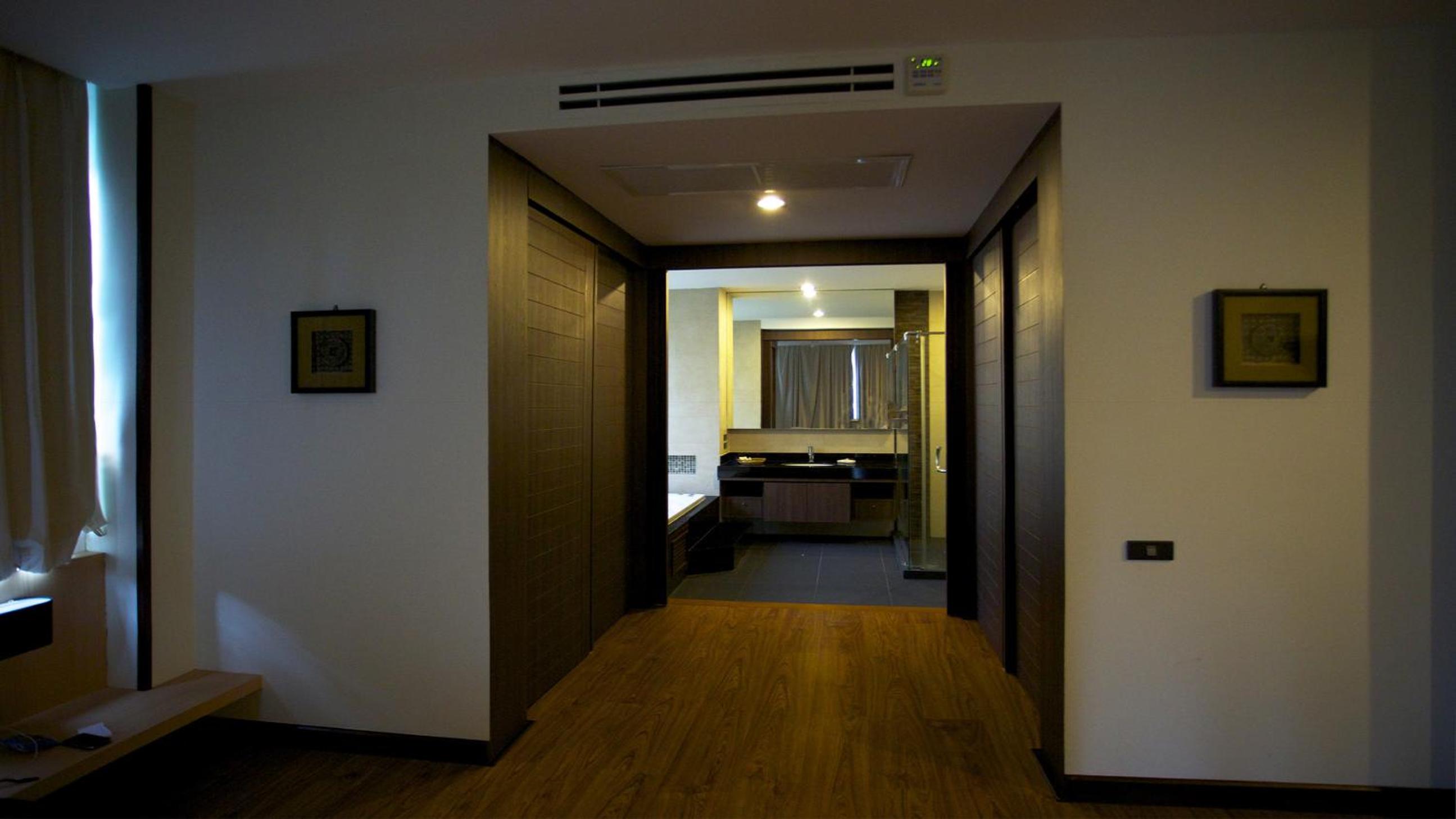 Karon Suite Apartment