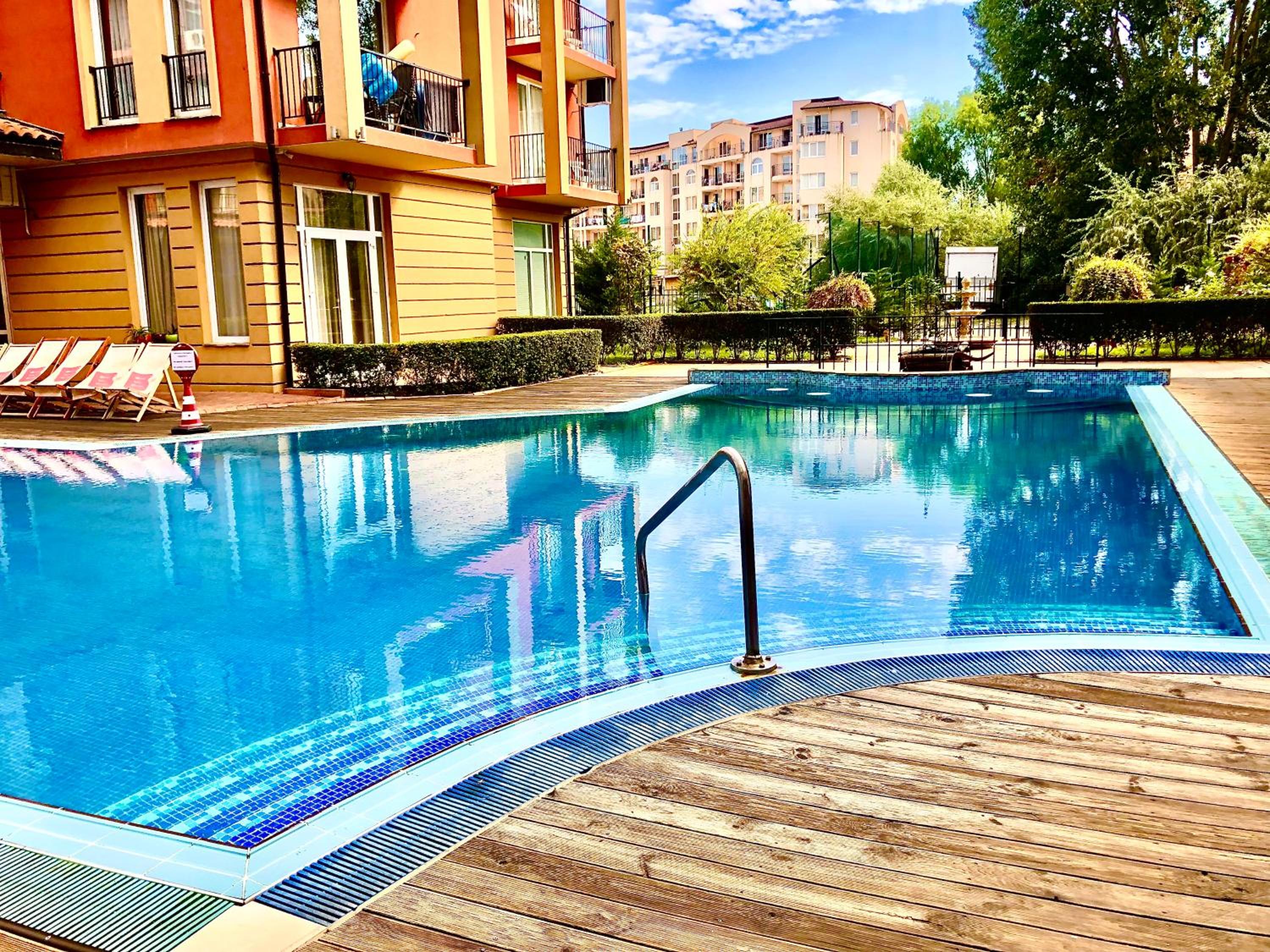 Sunny View Central - Menada Apartments view 3