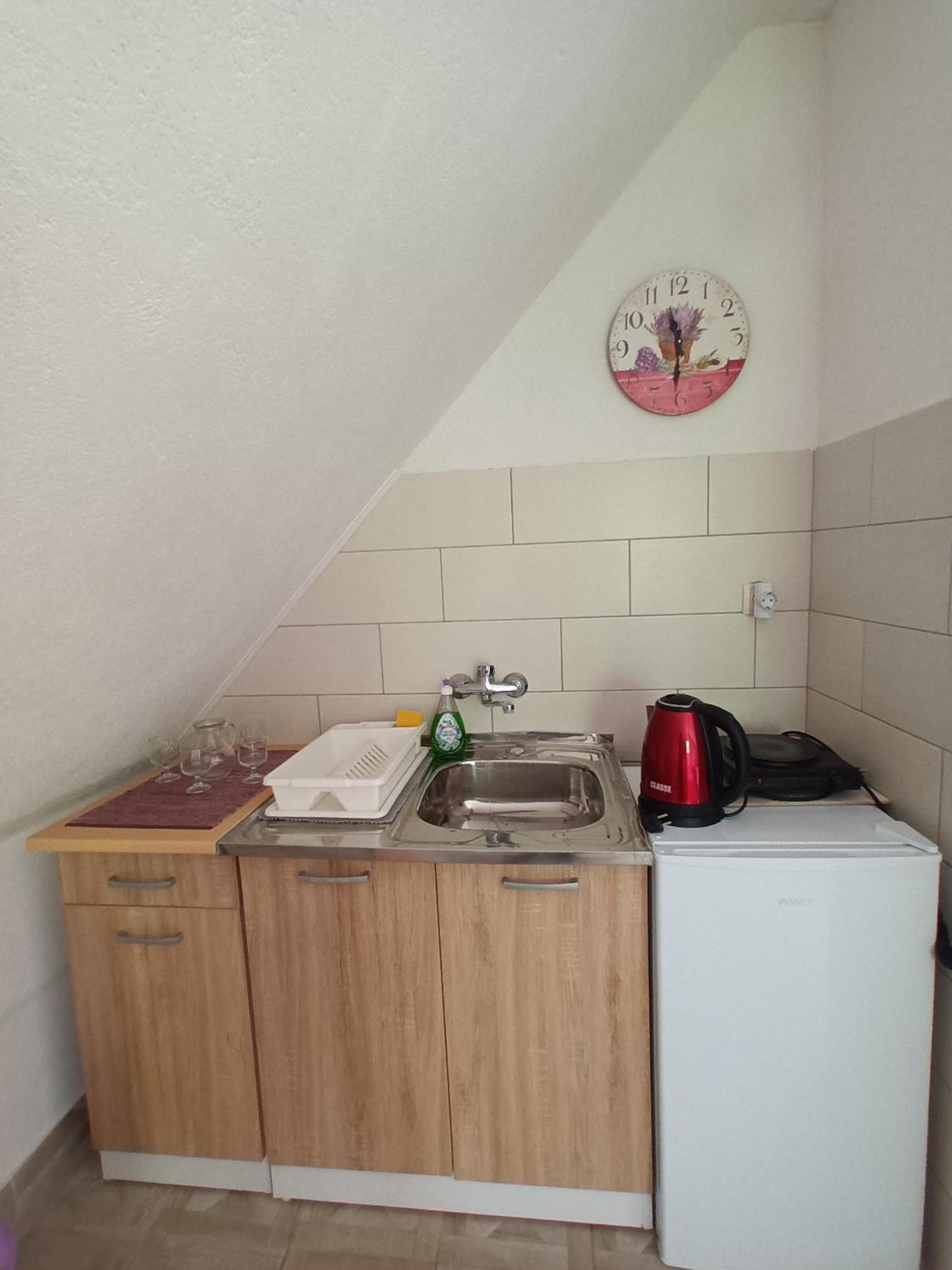 Photo 34