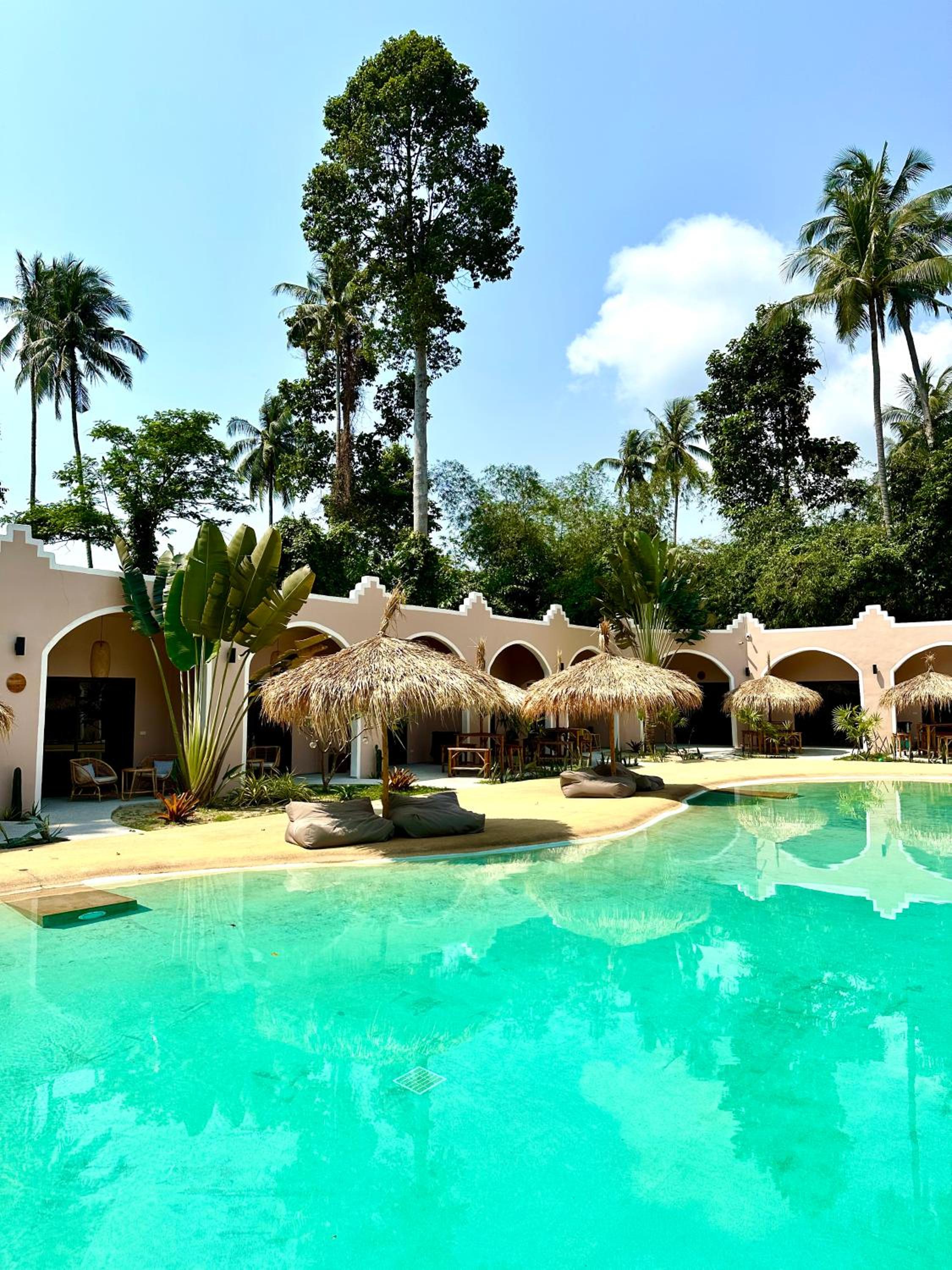 swimming pool