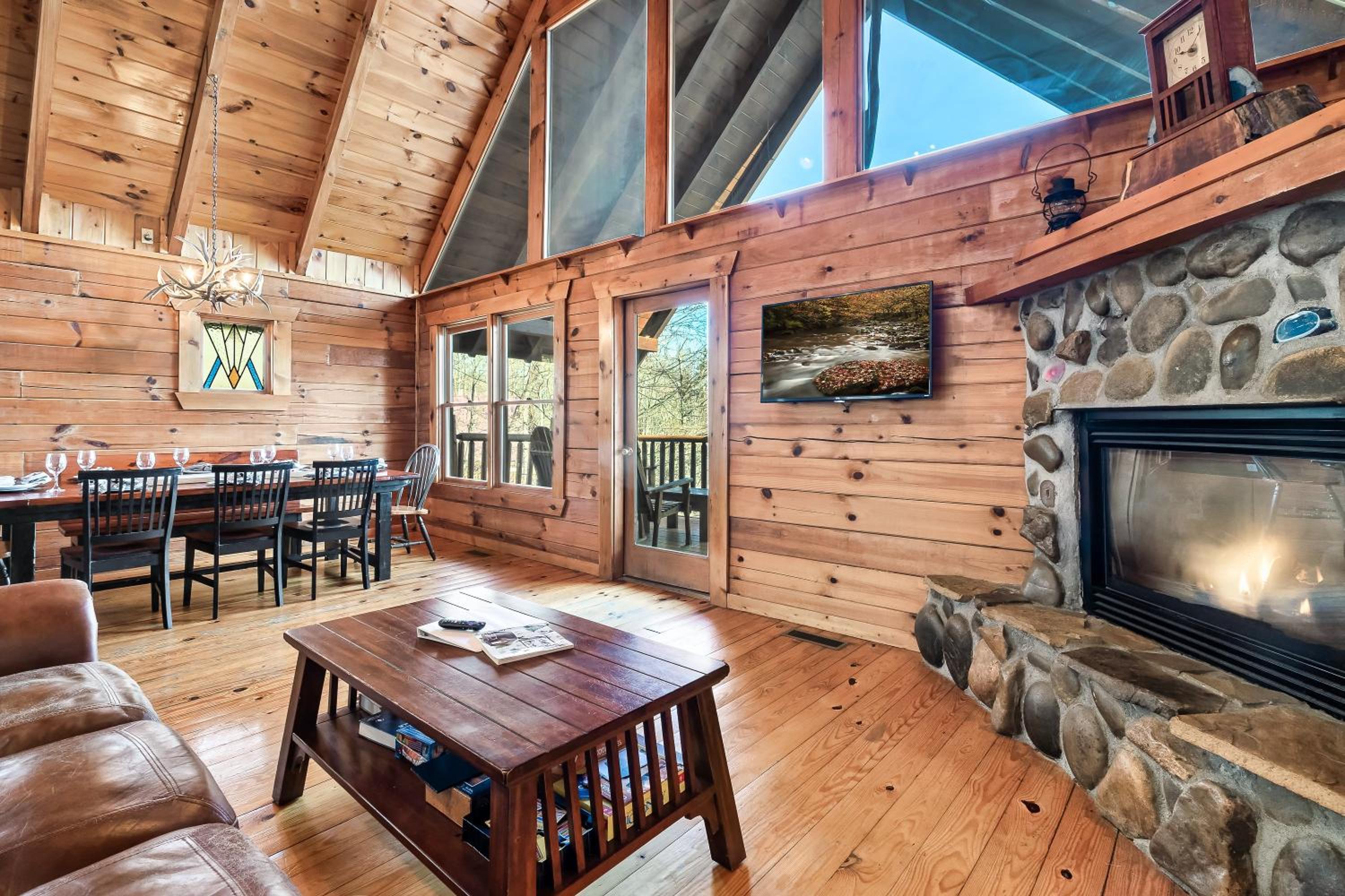 Alpine Splendor Family Game Room Views Hot Tub view 3