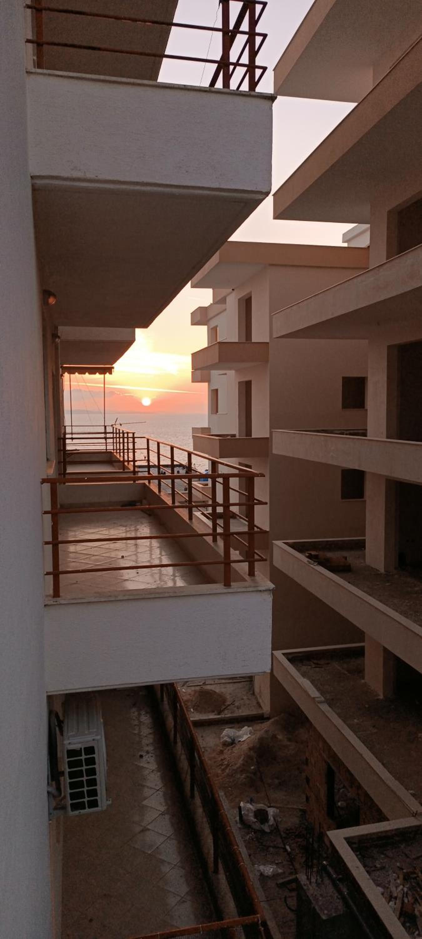 Saranda Green photo 5