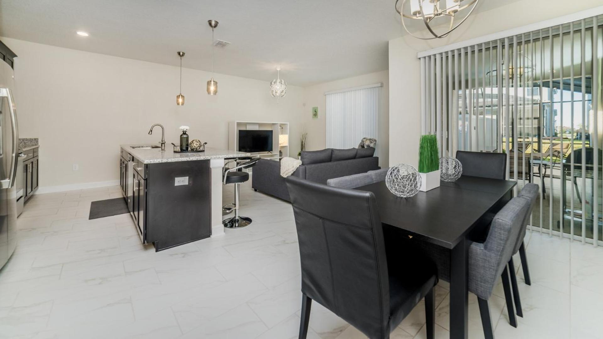Champions Gate Resort - 4 Bed 3 Baths TOWNHOME