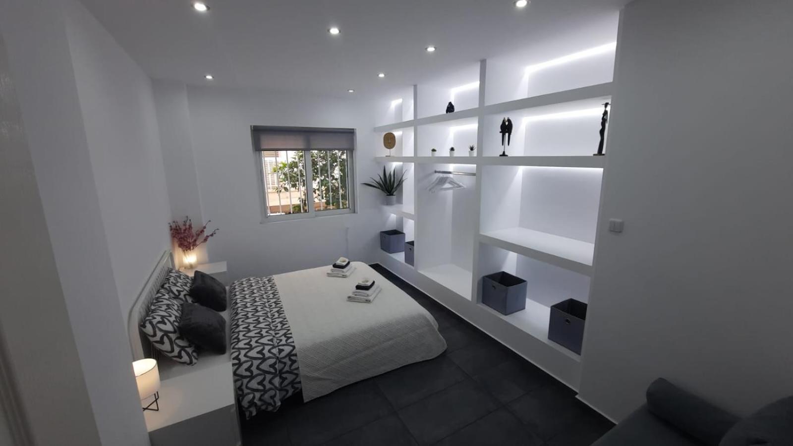 Glyfada Vacation Apt