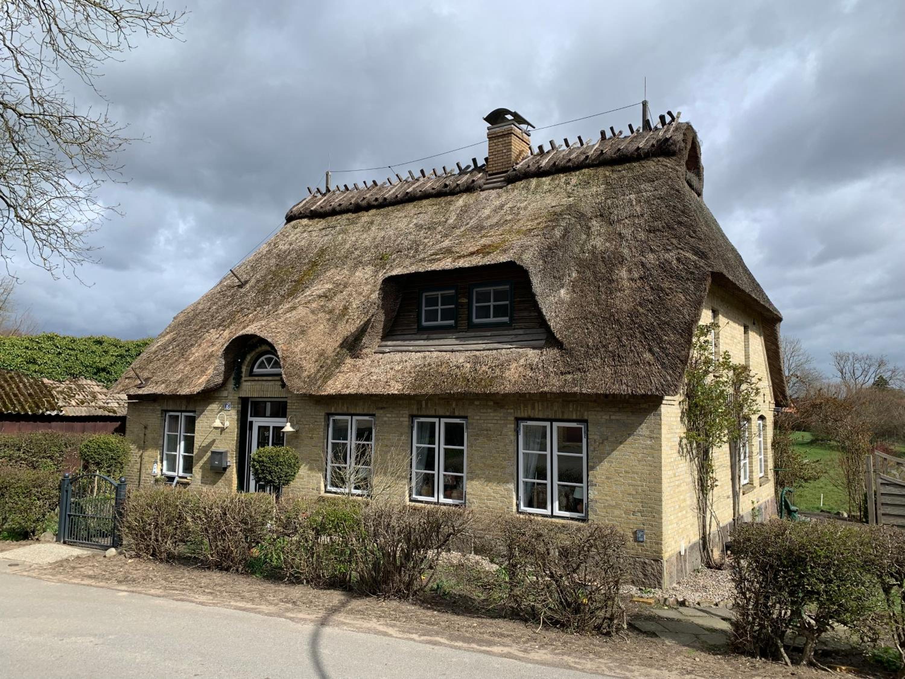 Historische Reetdach-Kate view 5