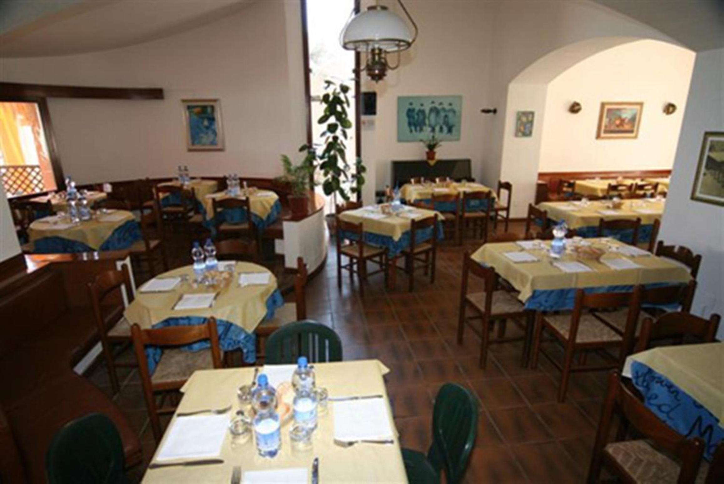 restaurant