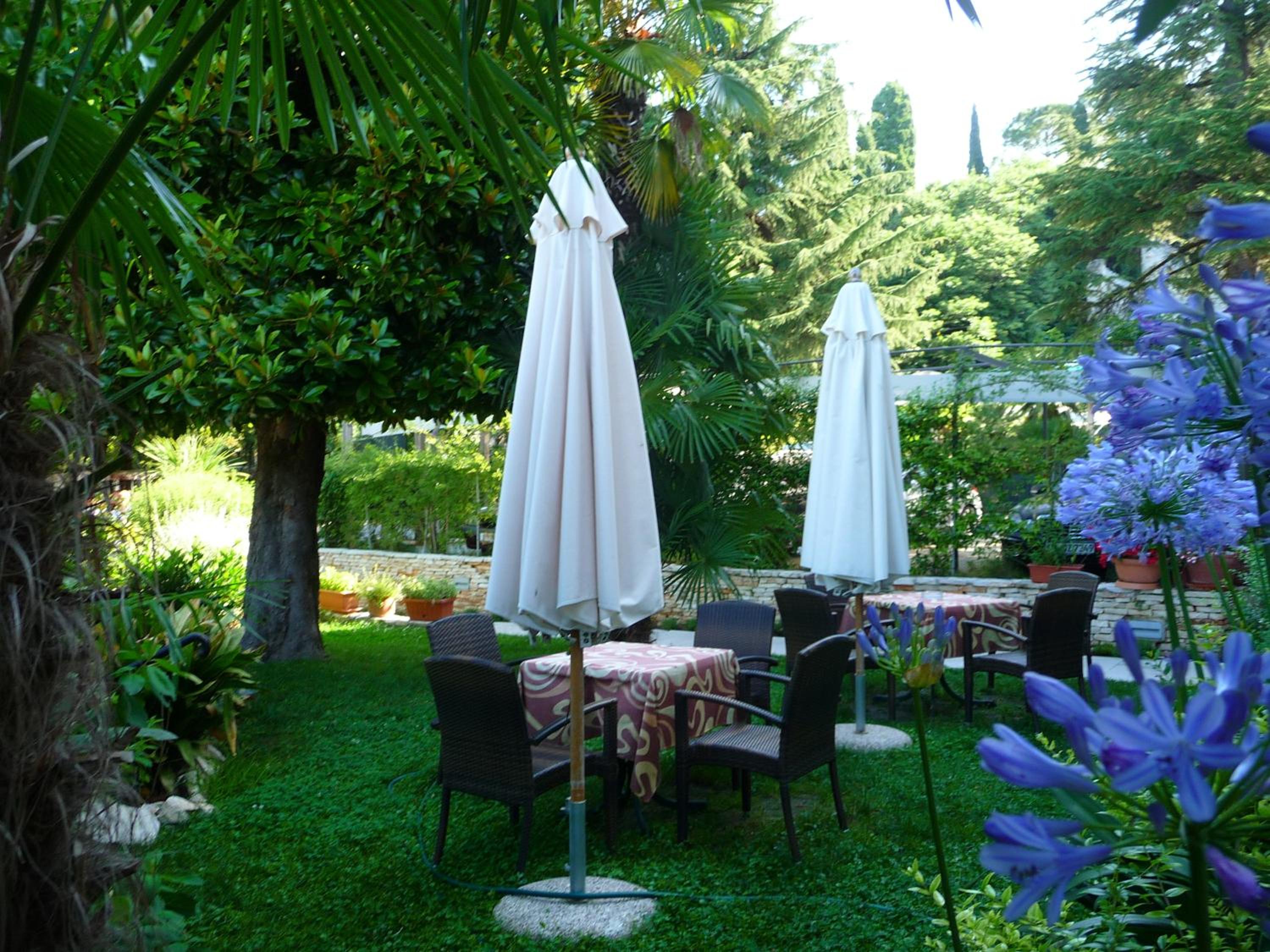 Sirmione Vacations - Hotel Luna - Property Image 1
