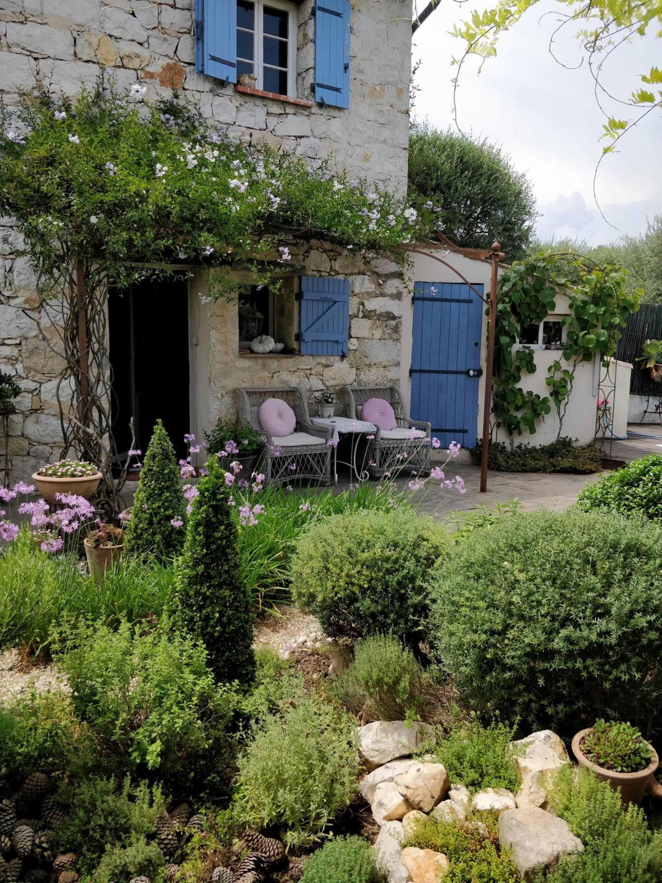 Le Mas Saint Pierre view 3