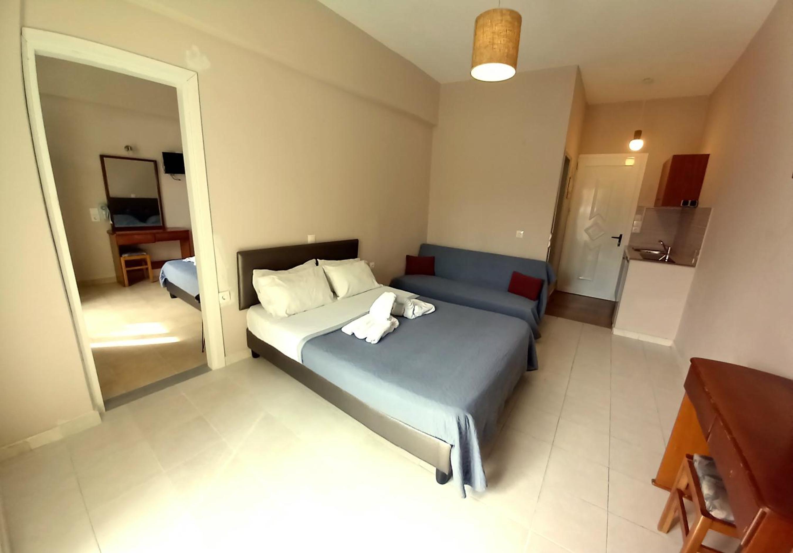 MARE BLU STUDIOS & SUITES
