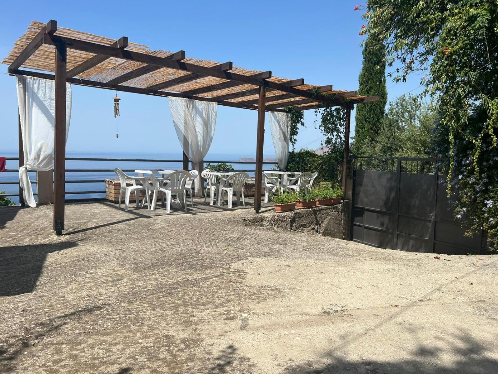 Rooms to let Spiropali photo 5