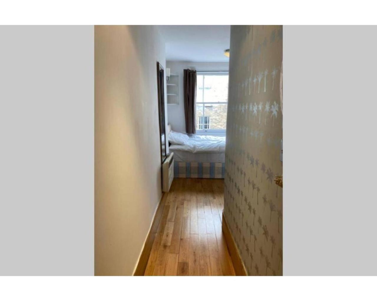 80 Inverness Terrace photo 4