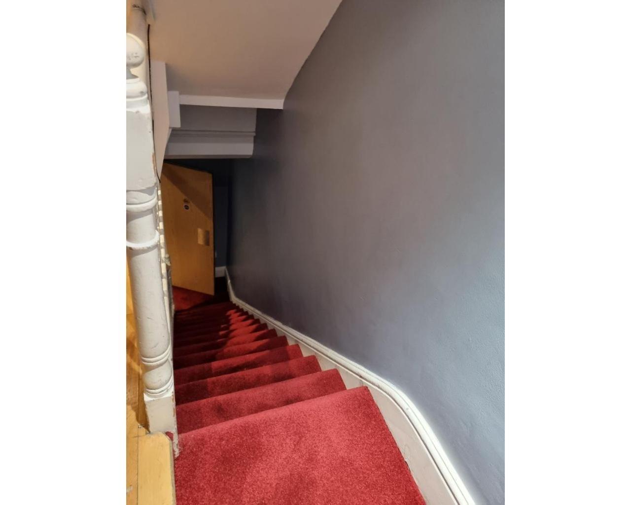 80 Inverness Terrace
