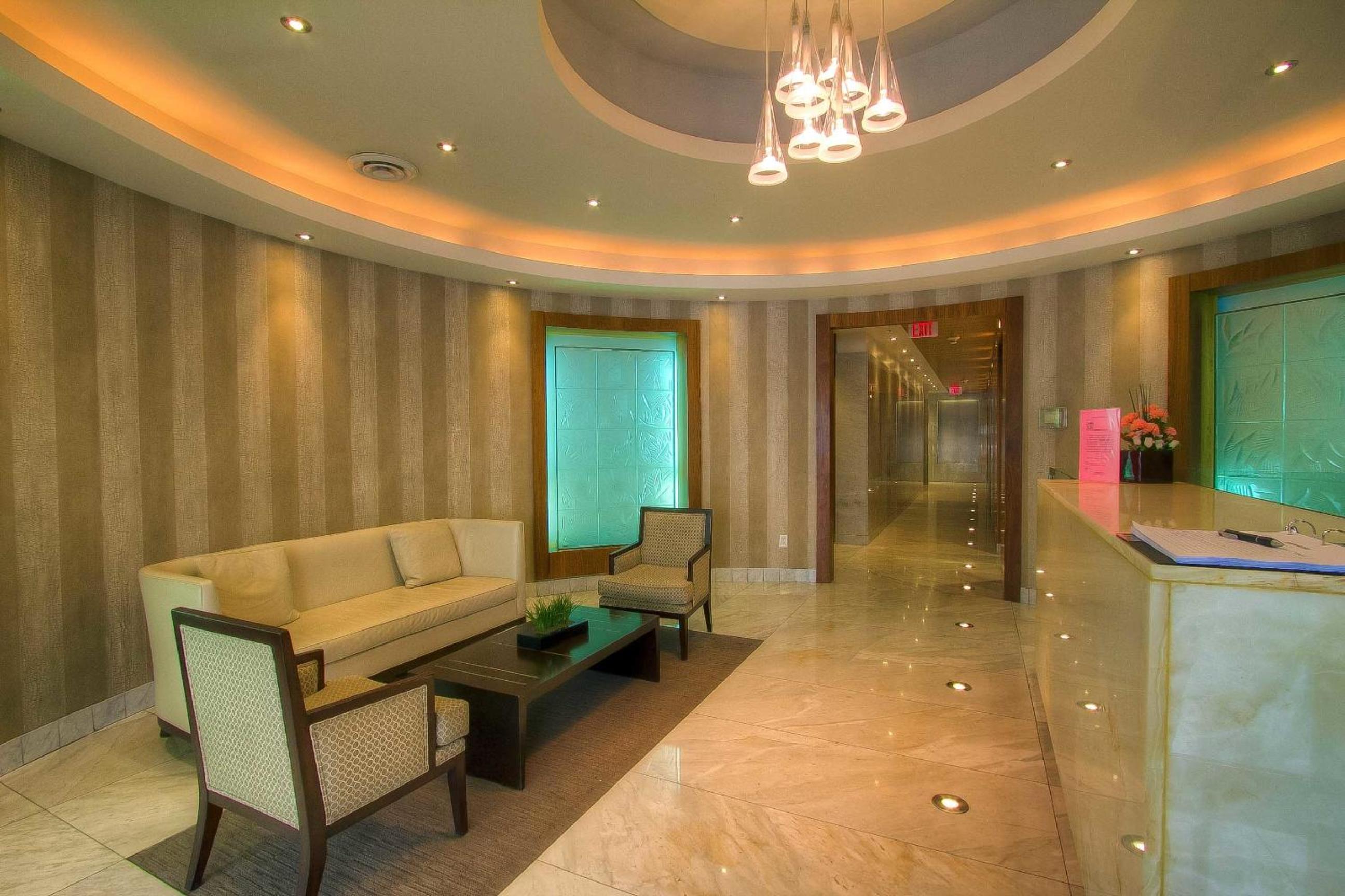Lobby & Reception