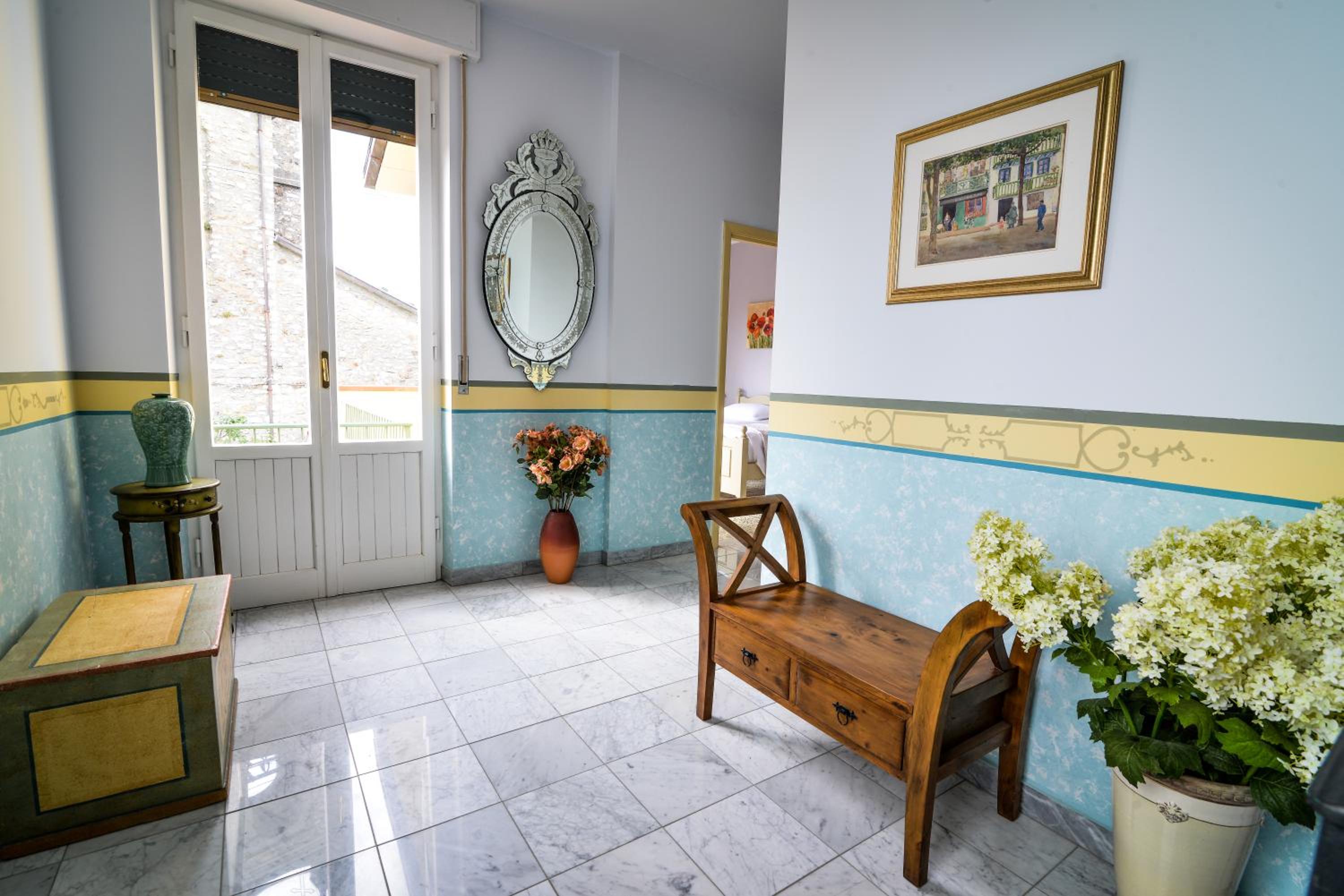 Villa Ariola