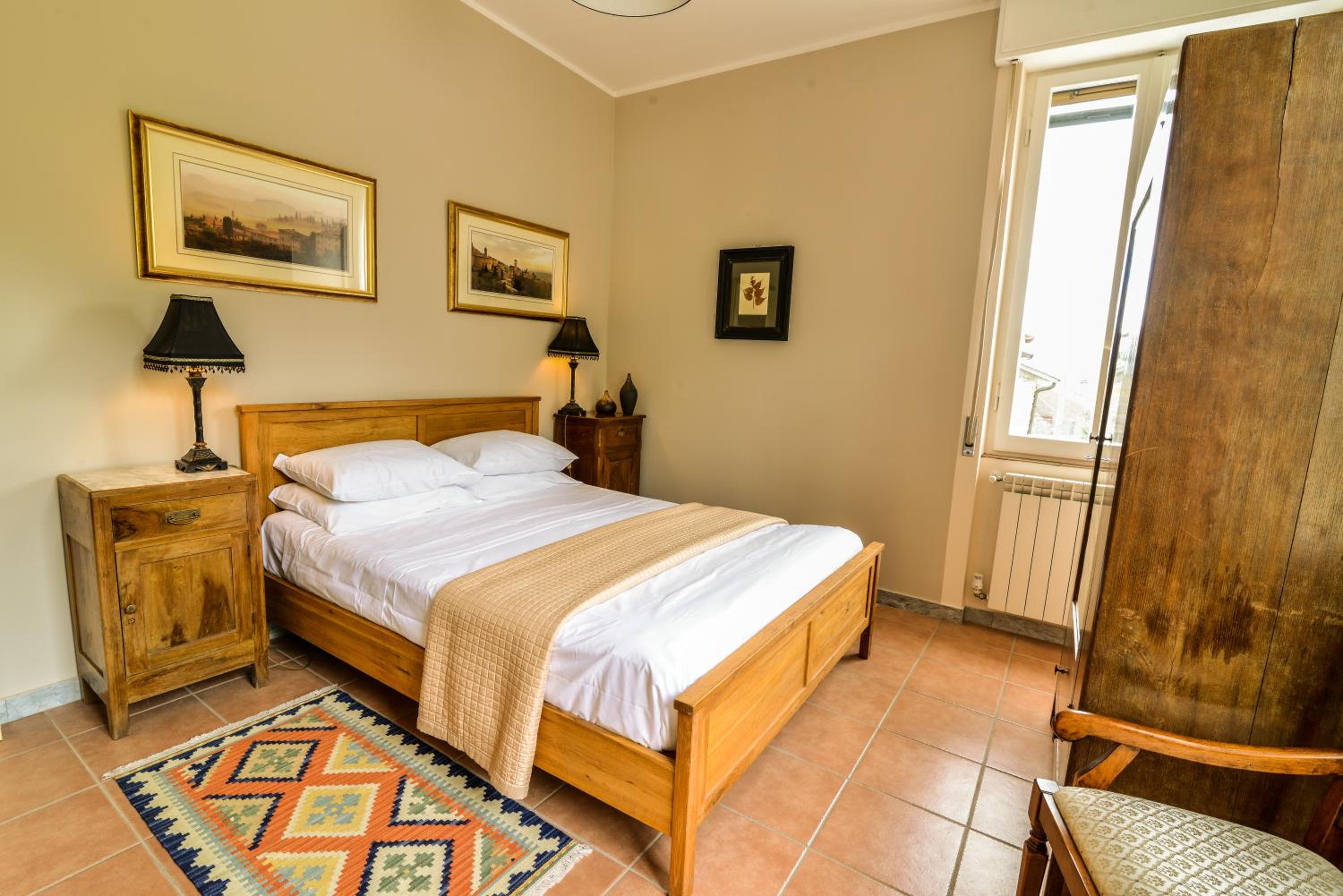 Villa Ariola