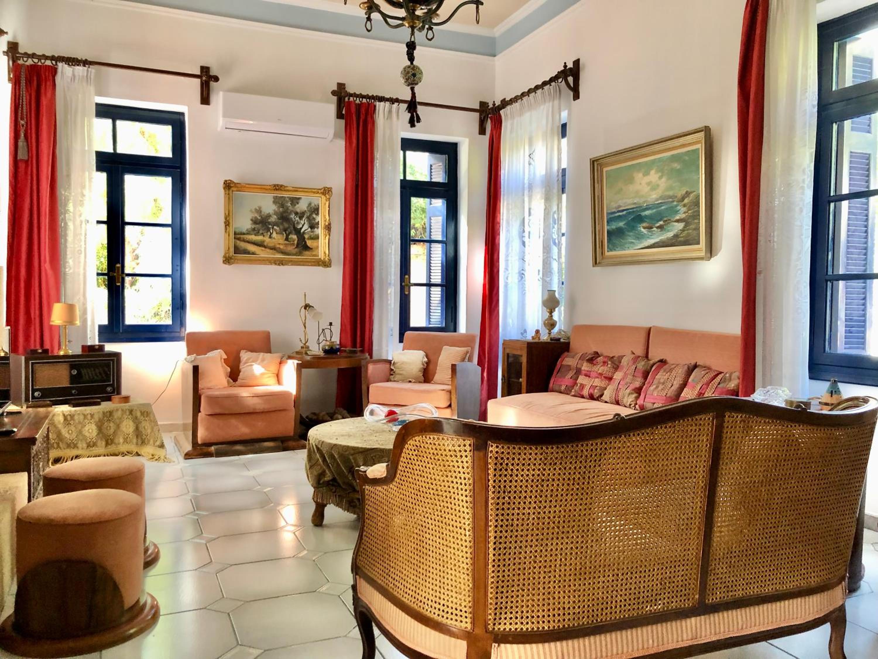 Traditional House at Aegina Port photo 2