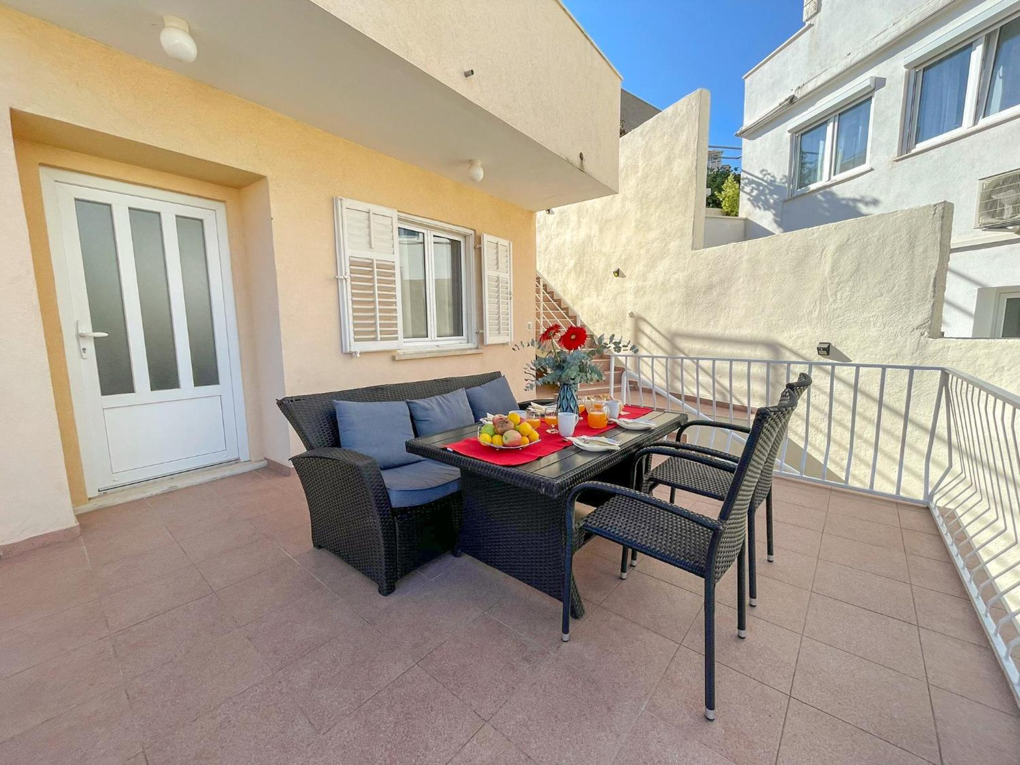 Apartment Mirna