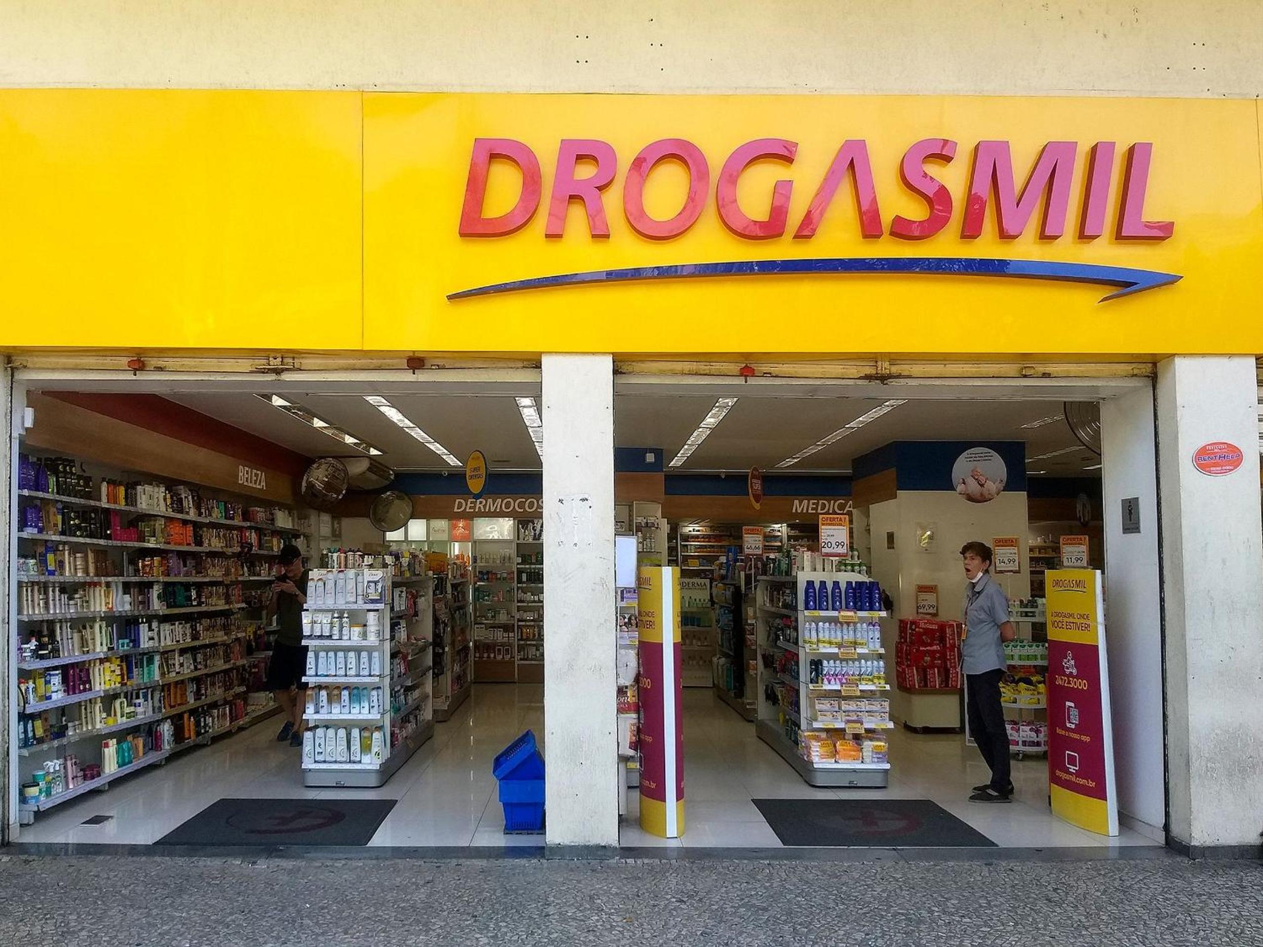 Design Botafogo: Piscina, Garagem e Luxo