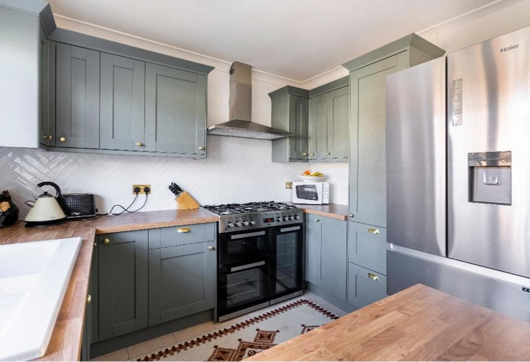 Lovely house (Ealing, London)