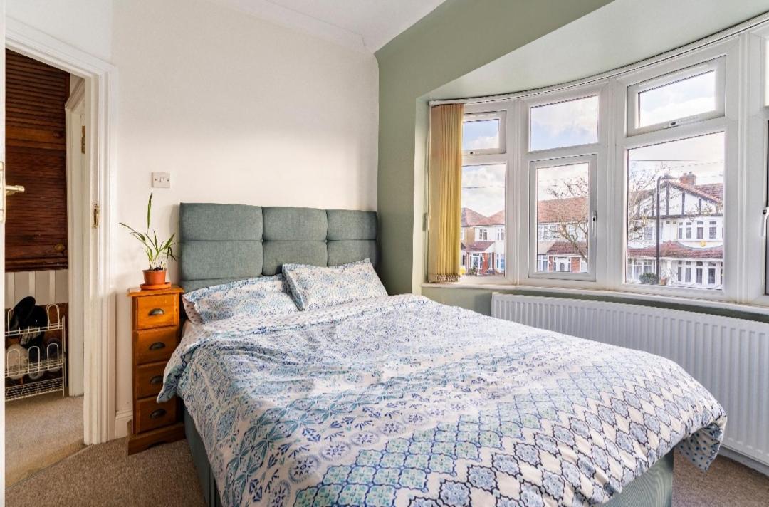 Lovely house (Ealing, London)