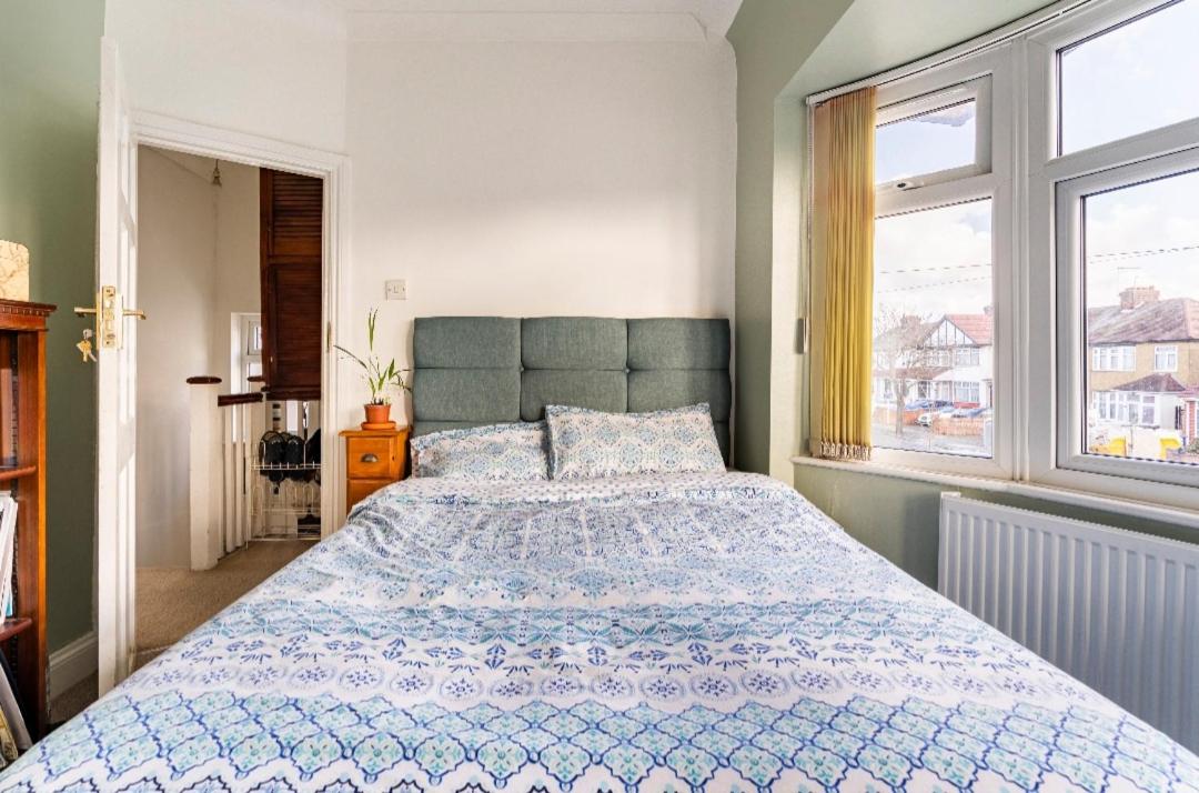 Lovely house (Ealing, London)