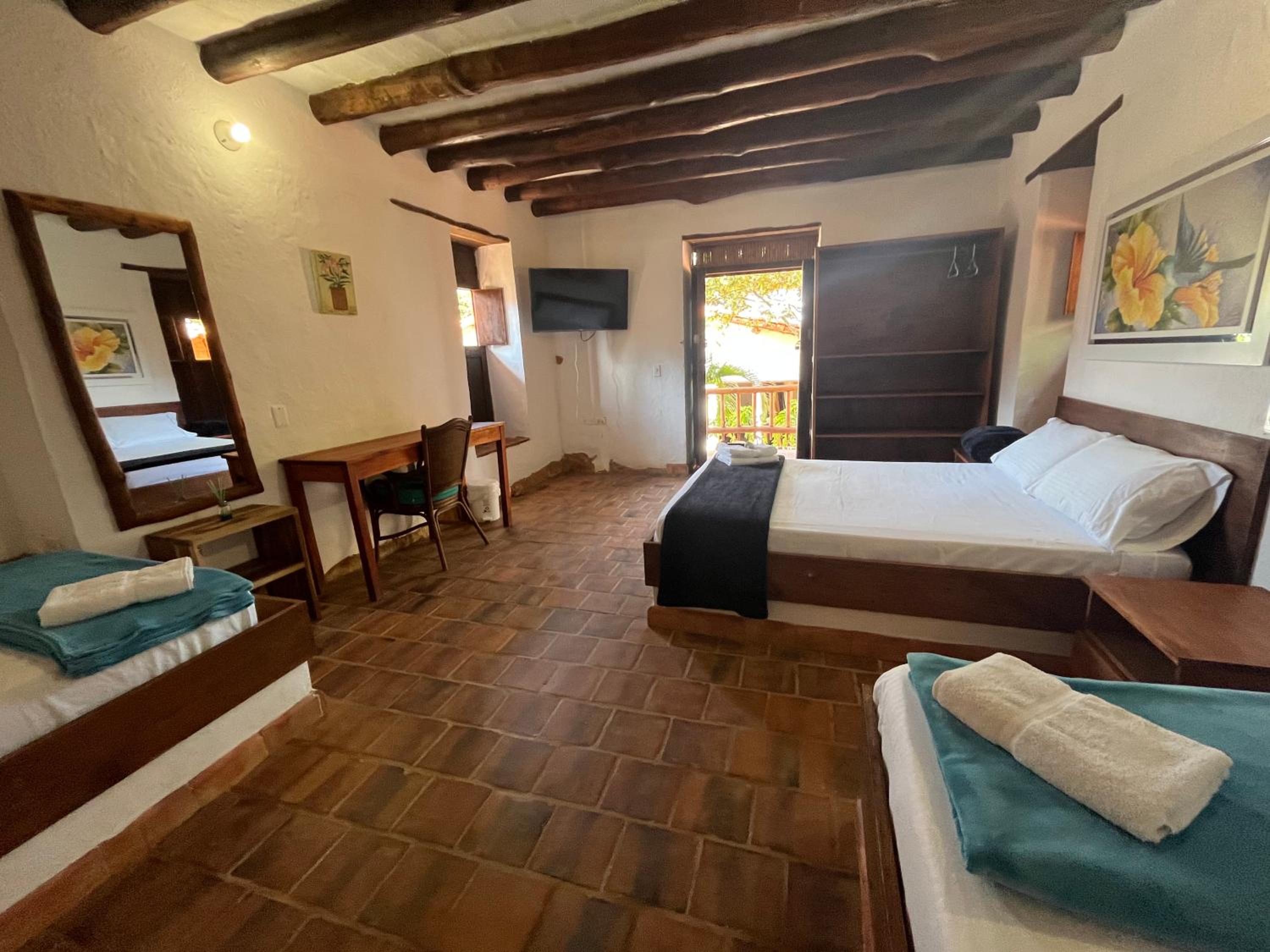 EcoHotel Casa de Oracion Barichara view 4