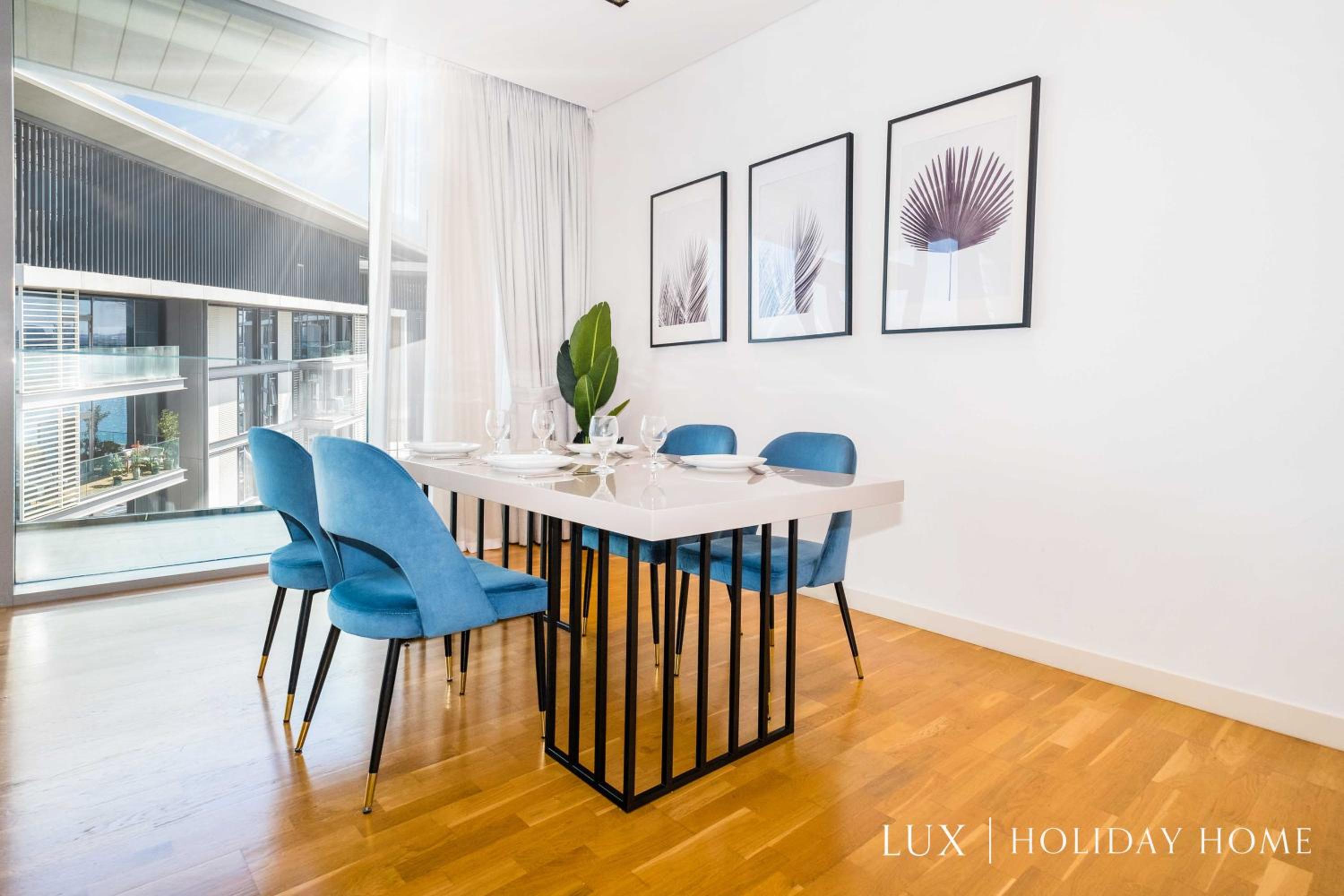 LUX - The Bluewater Island Suite