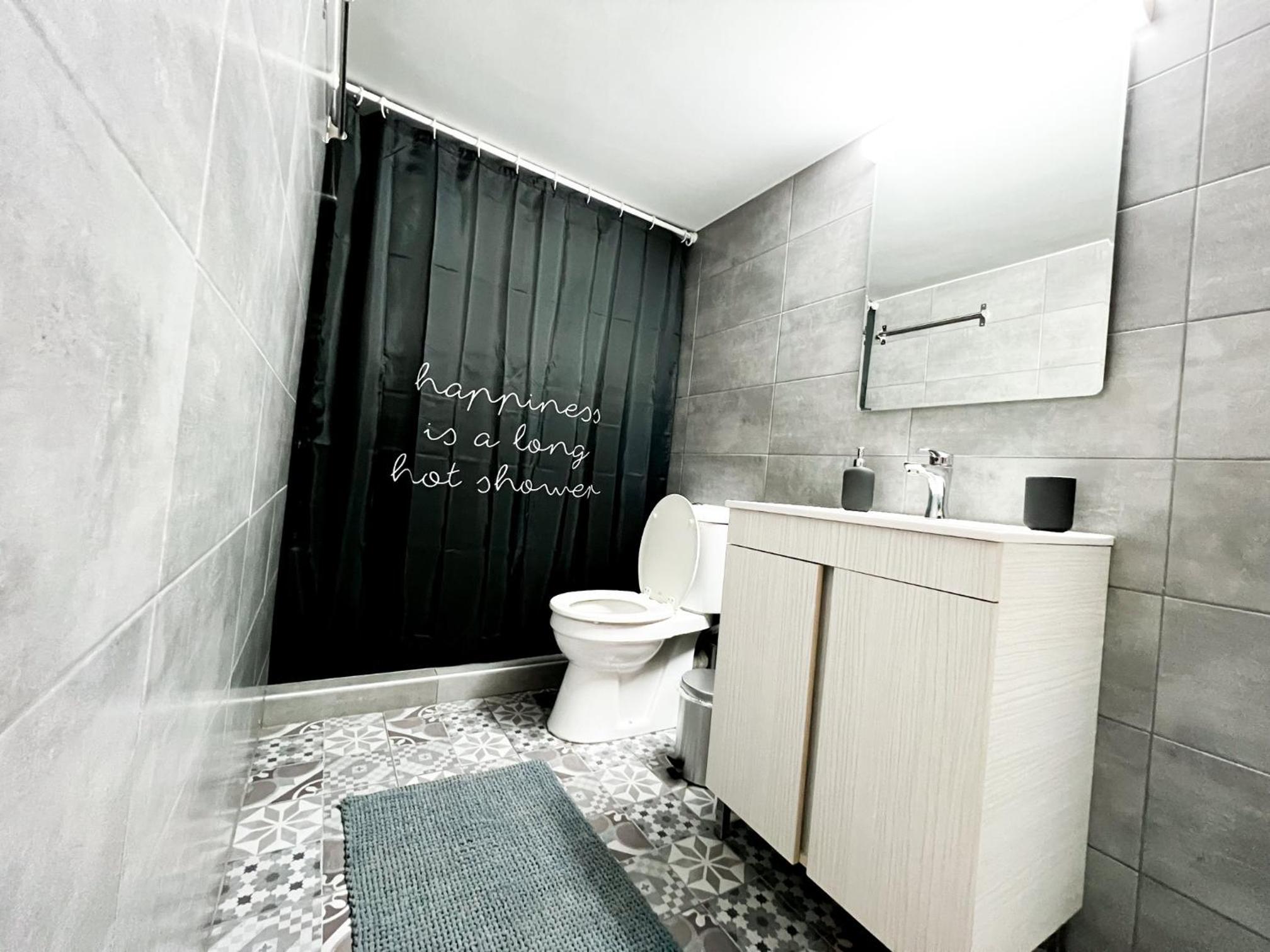 Superb 3 bdrm Apt in Koukaki!